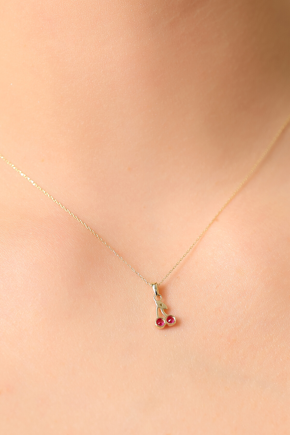 14 Ayar Altın Kiraz Kolye