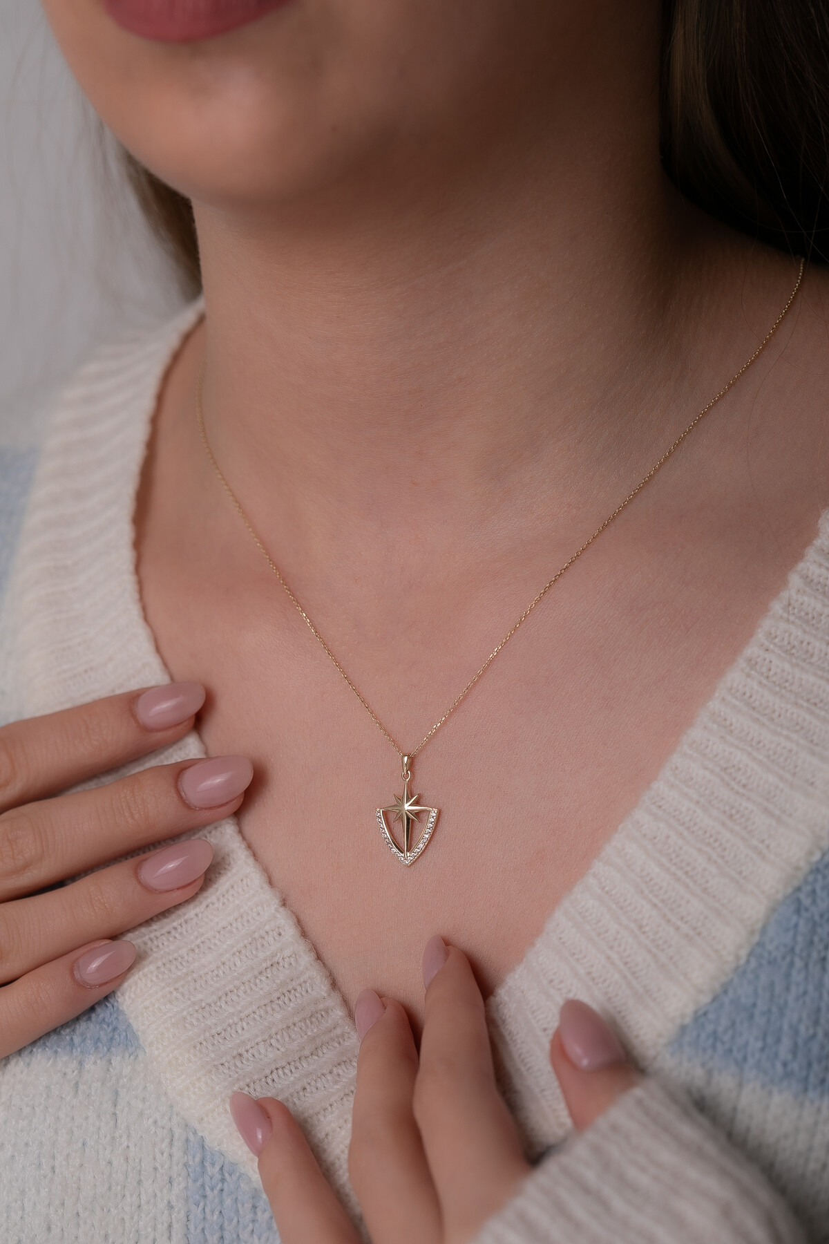 14 Ayar Altın Kuzey Yıldızı Kolye