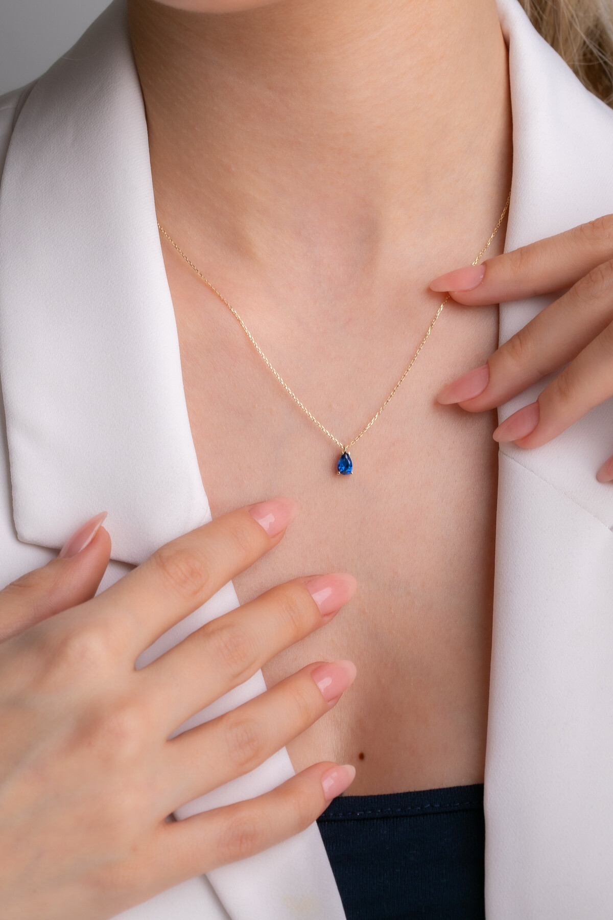 14 Ayar Altın Lacivert Taş Kolye