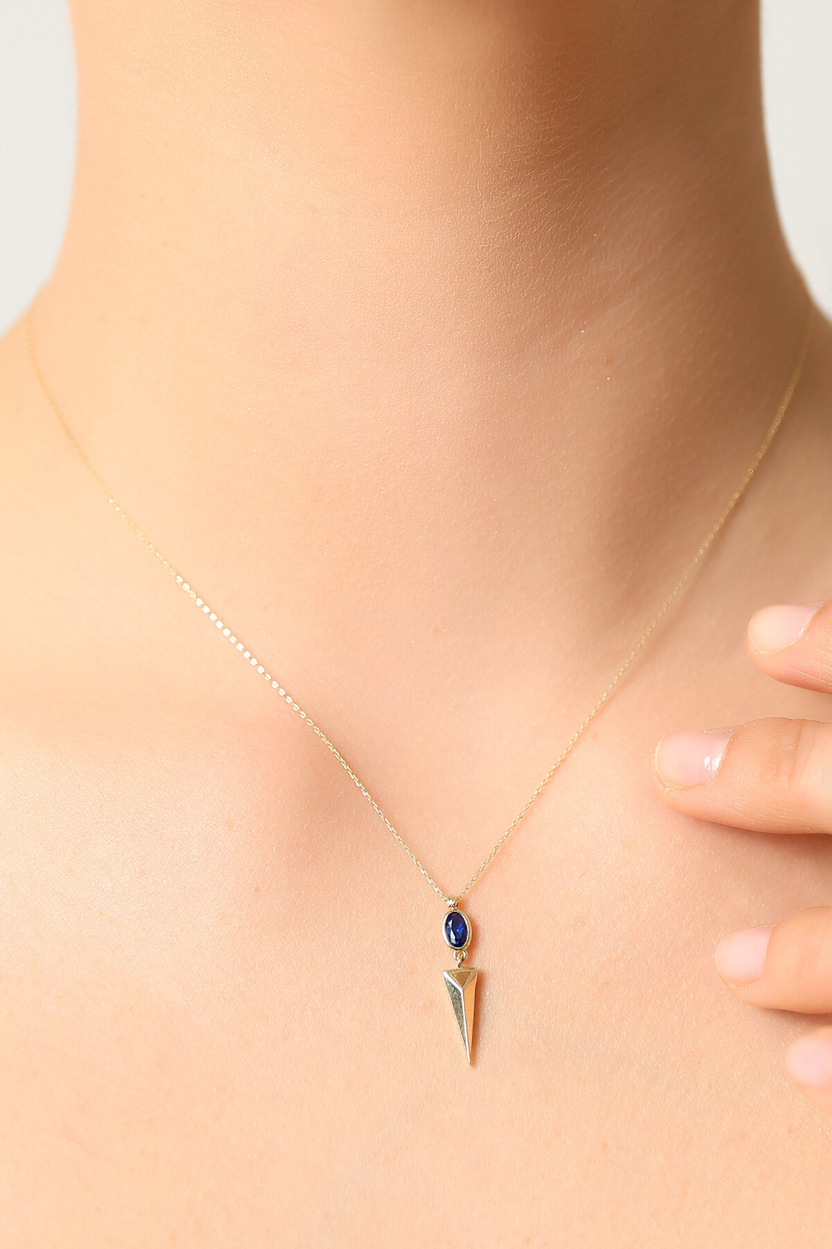 14 Ayar Altın Lacivert Taş Tasarım Kolye