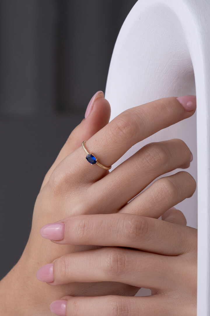 14 Ayar Altın Lacivert Taşlı Oval Yüzük