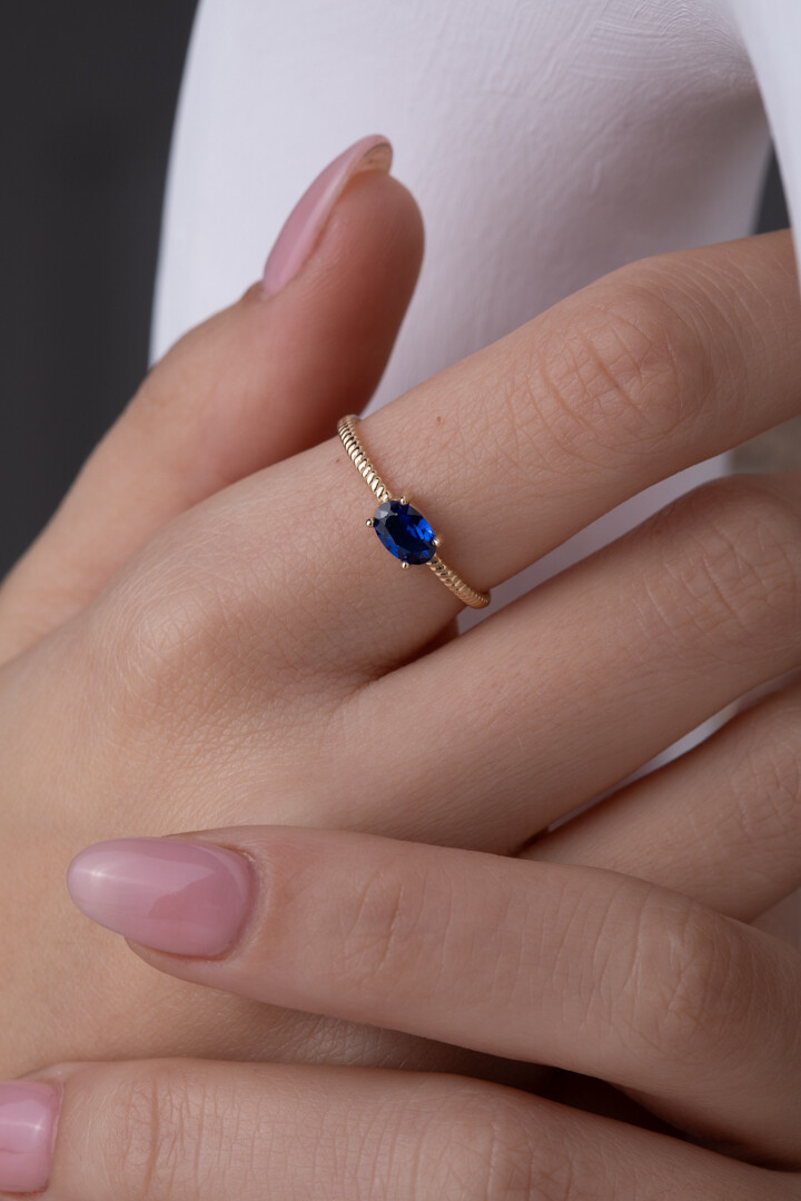 14 Ayar Altın Lacivert Taşlı Oval Yüzük