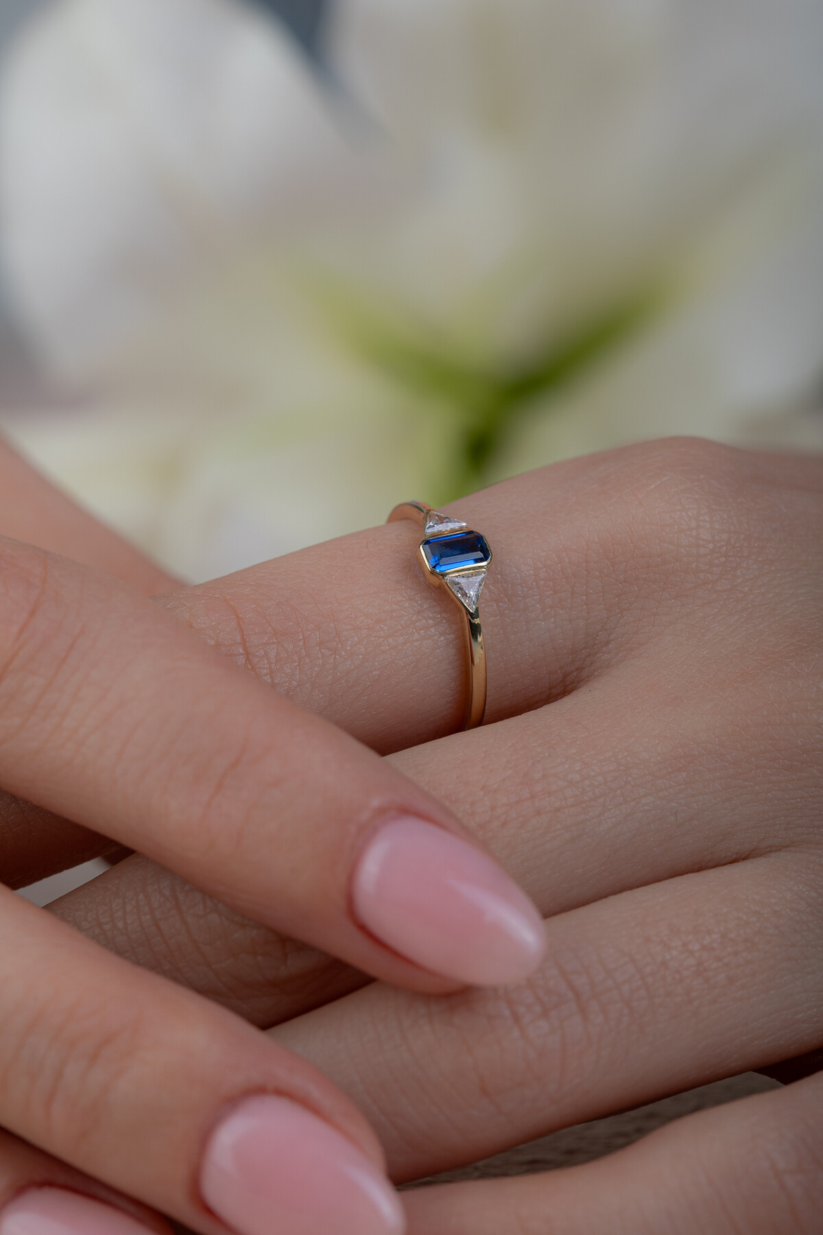 14 Ayar Altın Lacivert Taşlı Yüzük