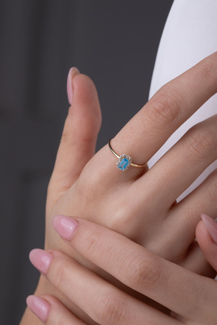 14 Ayar Altın Mavi Taşlı Baget Yüzük