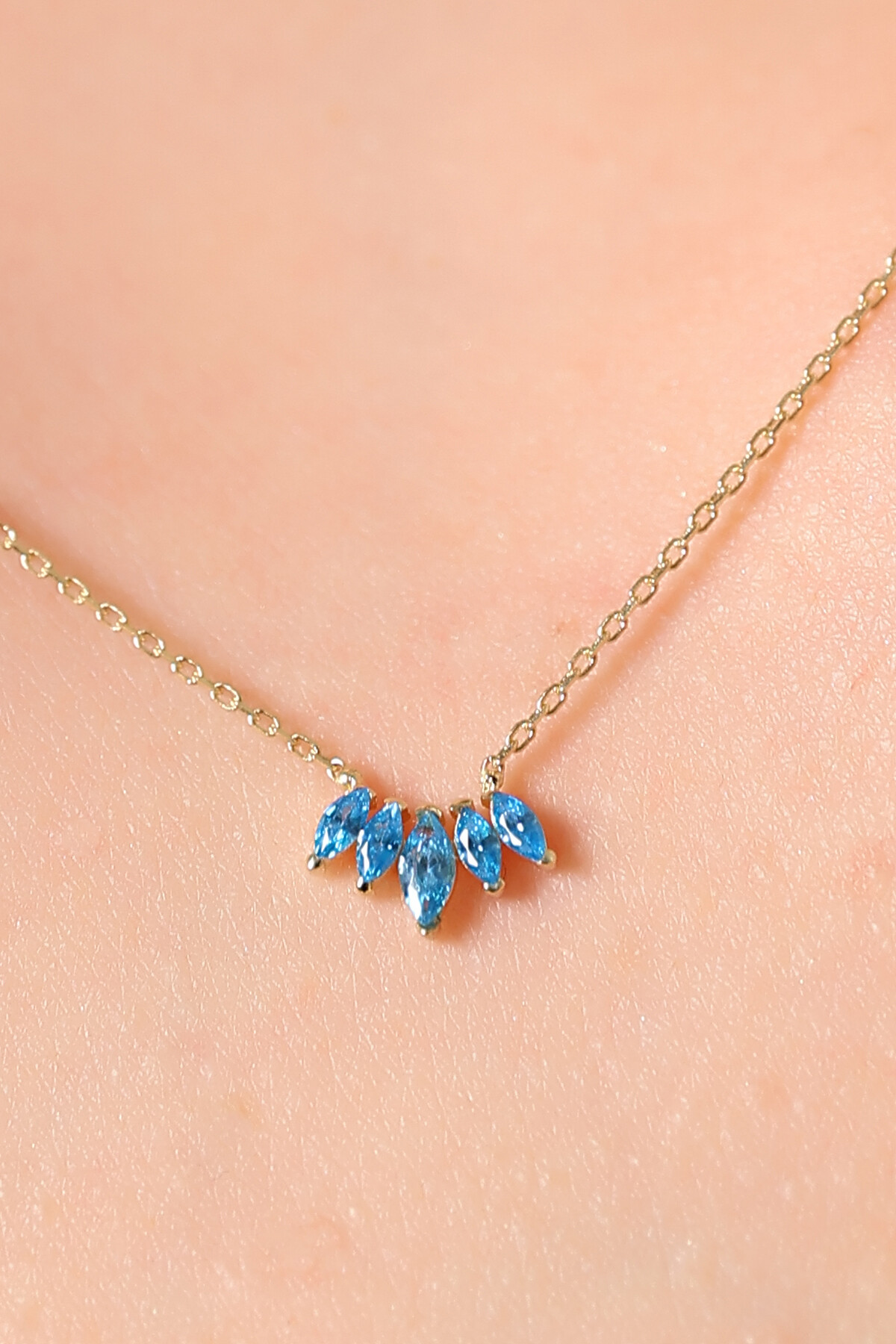 14 Ayar Altın Mavi Taşlı Kolye