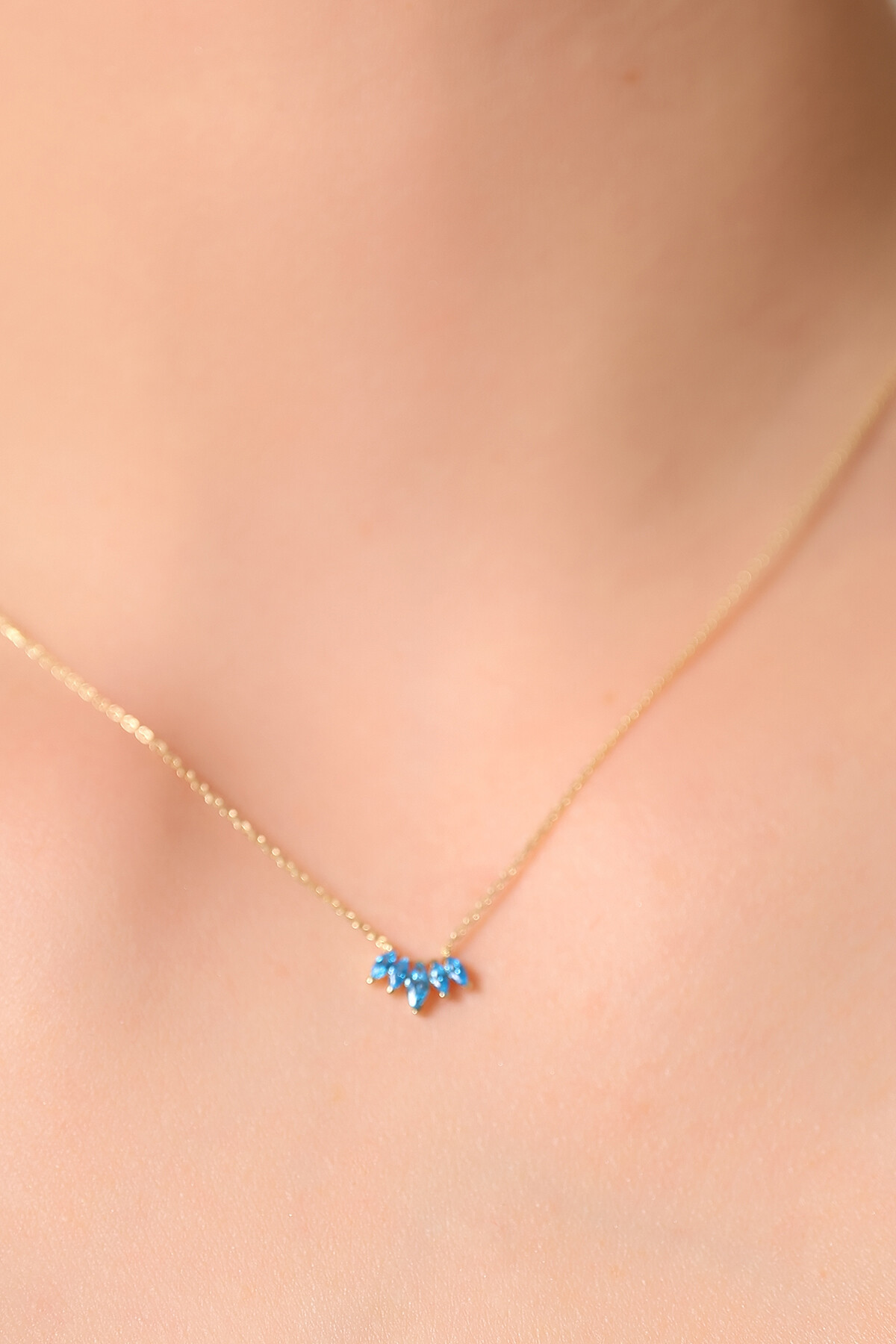 14 Ayar Altın Mavi Taşlı Kolye