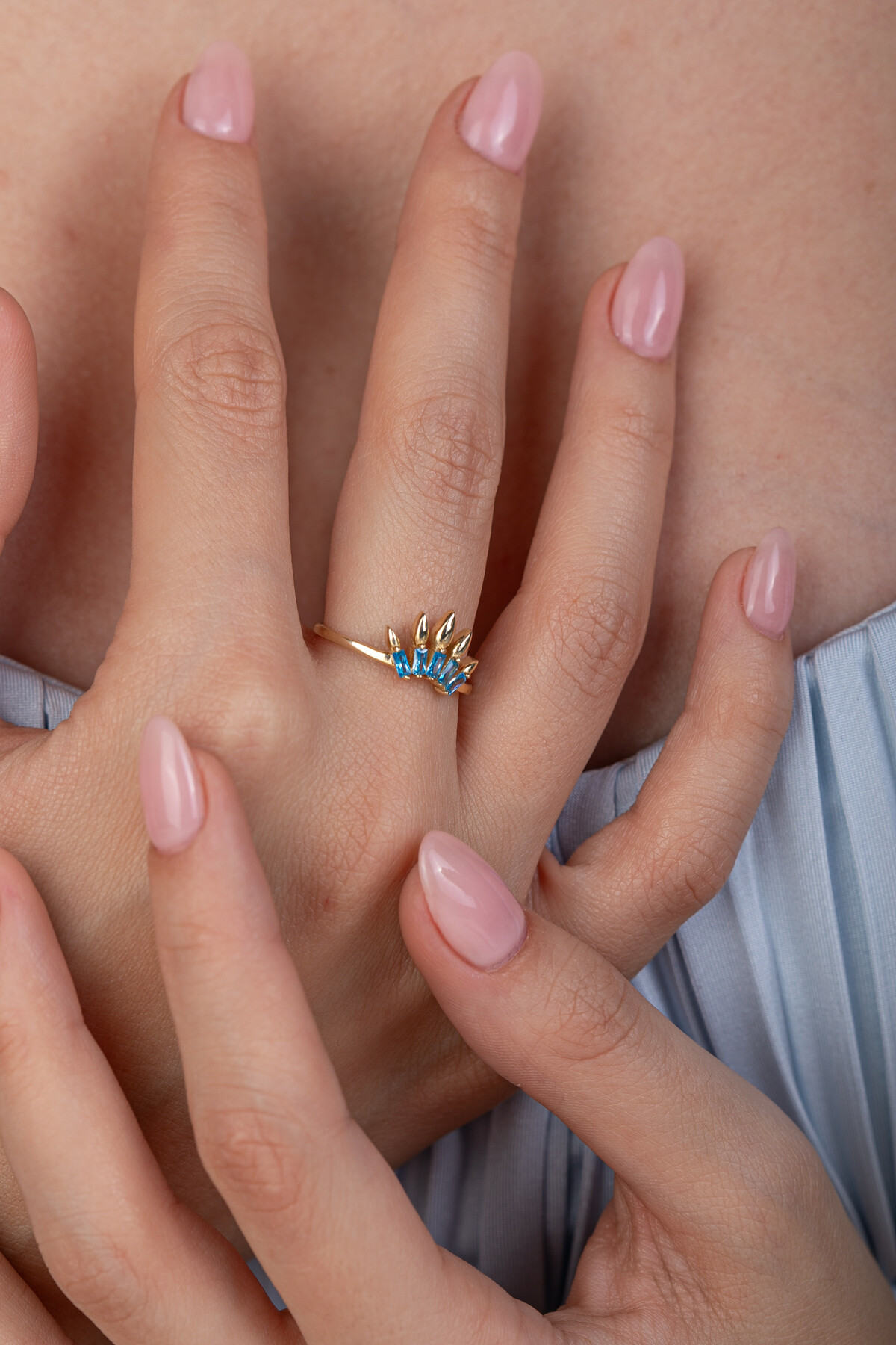 14 Ayar Altın Mavi Taşlı Yüzük