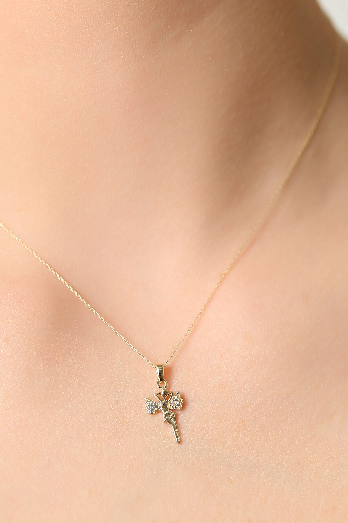 14 Ayar Altın Melek Kolye