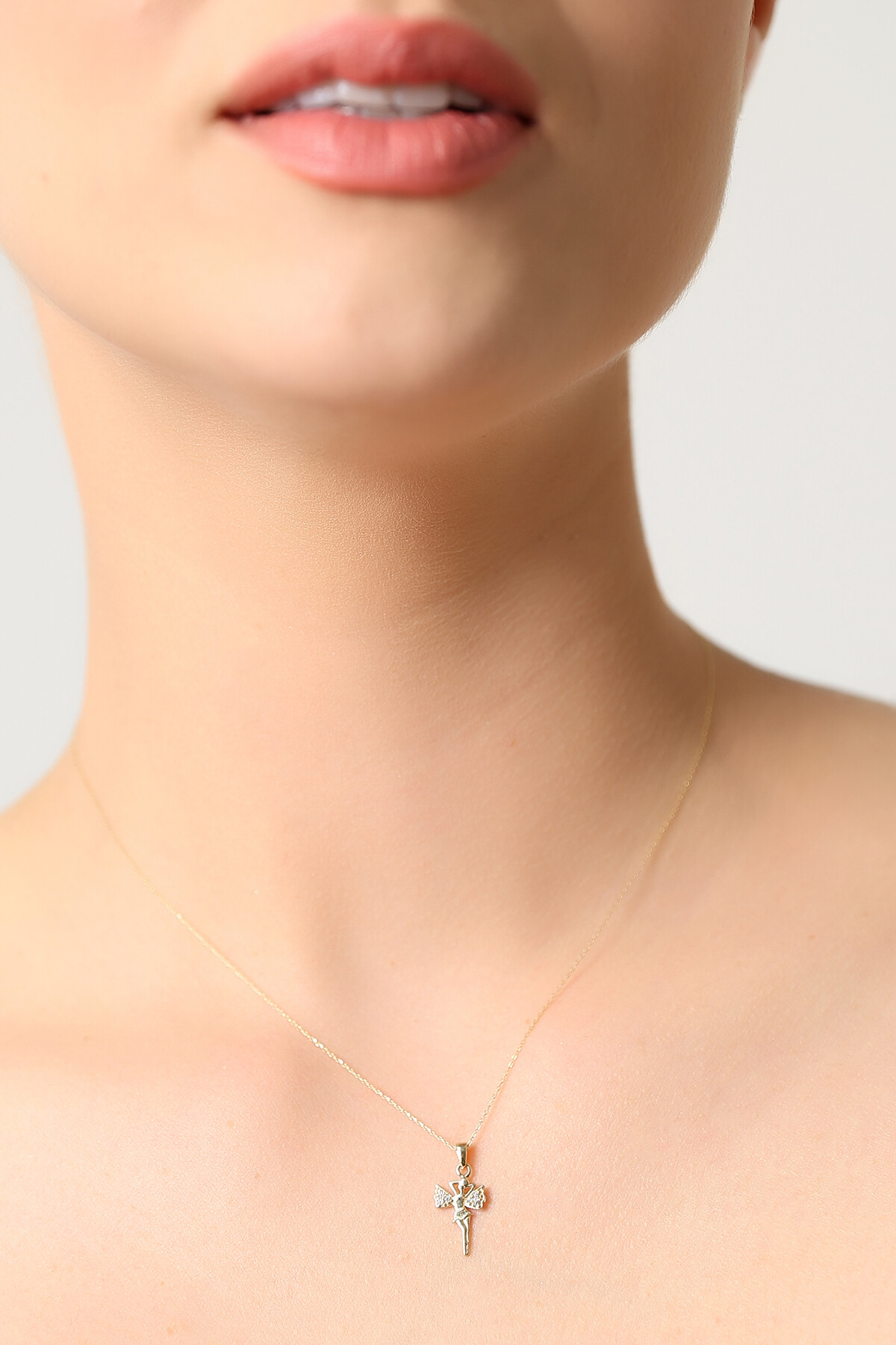 14 Ayar Altın Melek Kolye