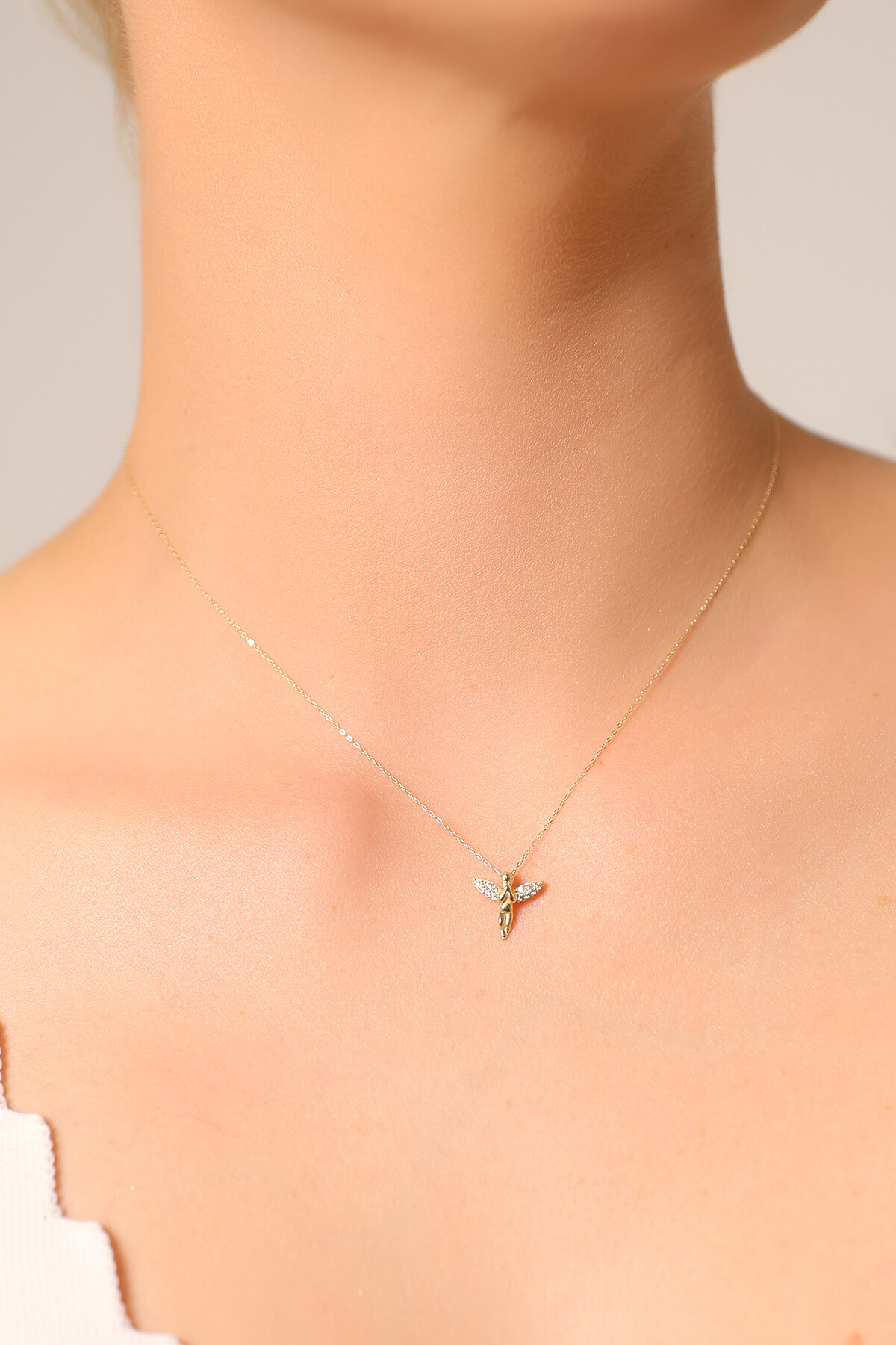 14 Ayar Altın Melek Kolye