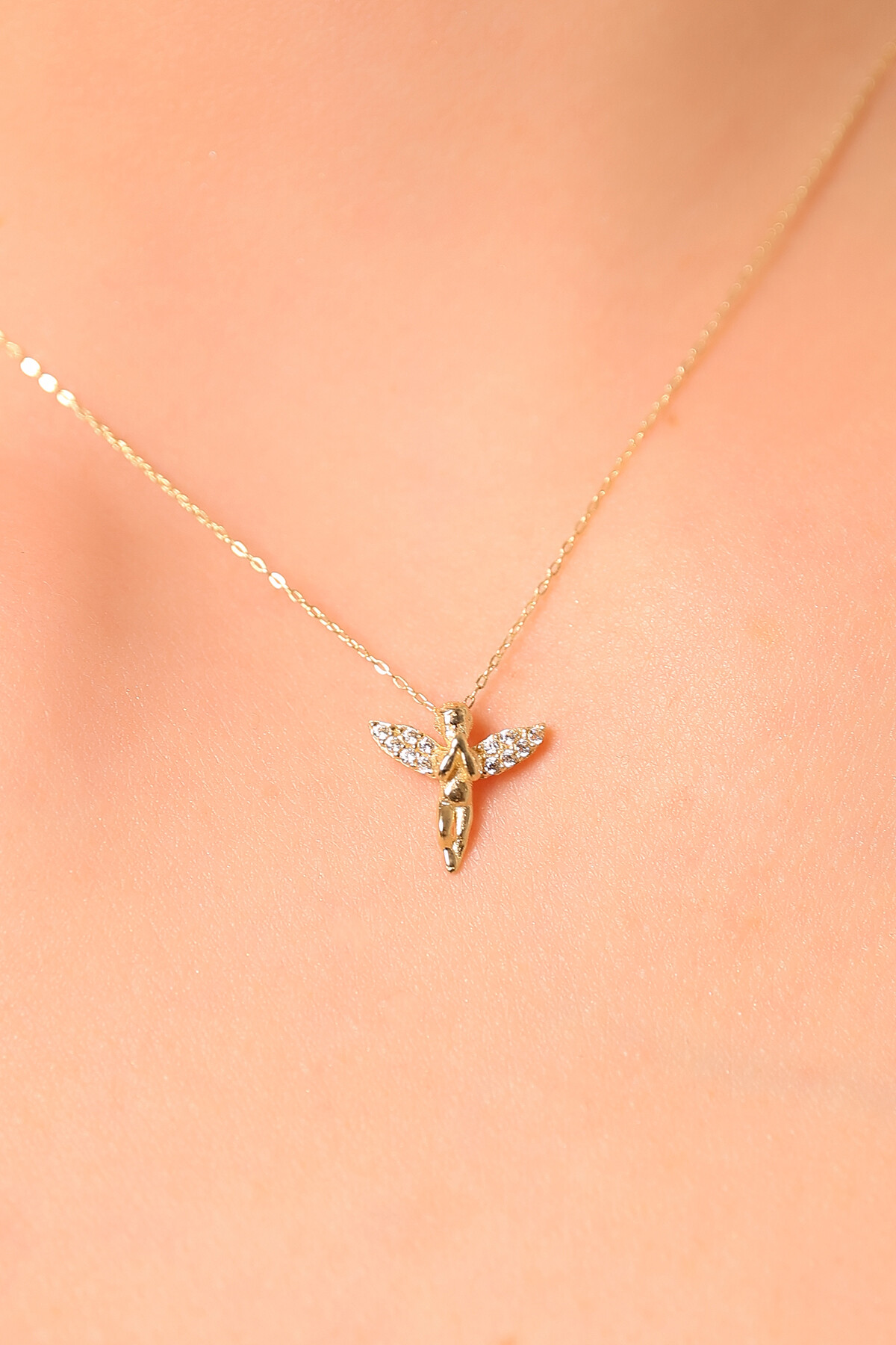 14 Ayar Altın Melek Kolye