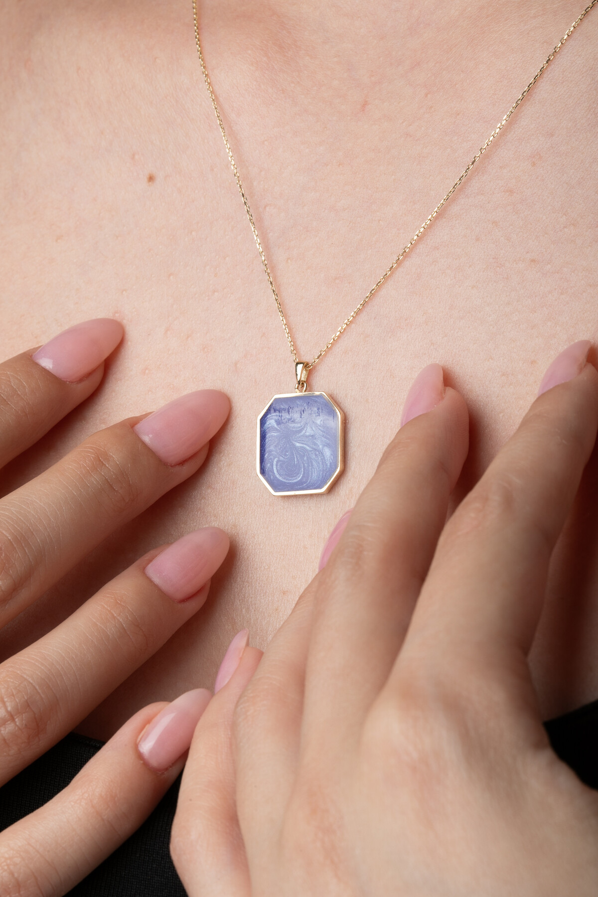 14 Ayar Altın Mineli Kolye