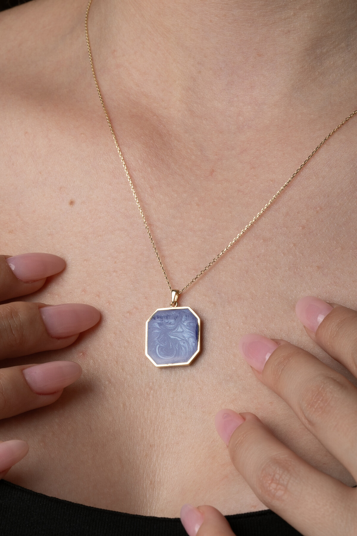 14 Ayar Altın Mineli Kolye