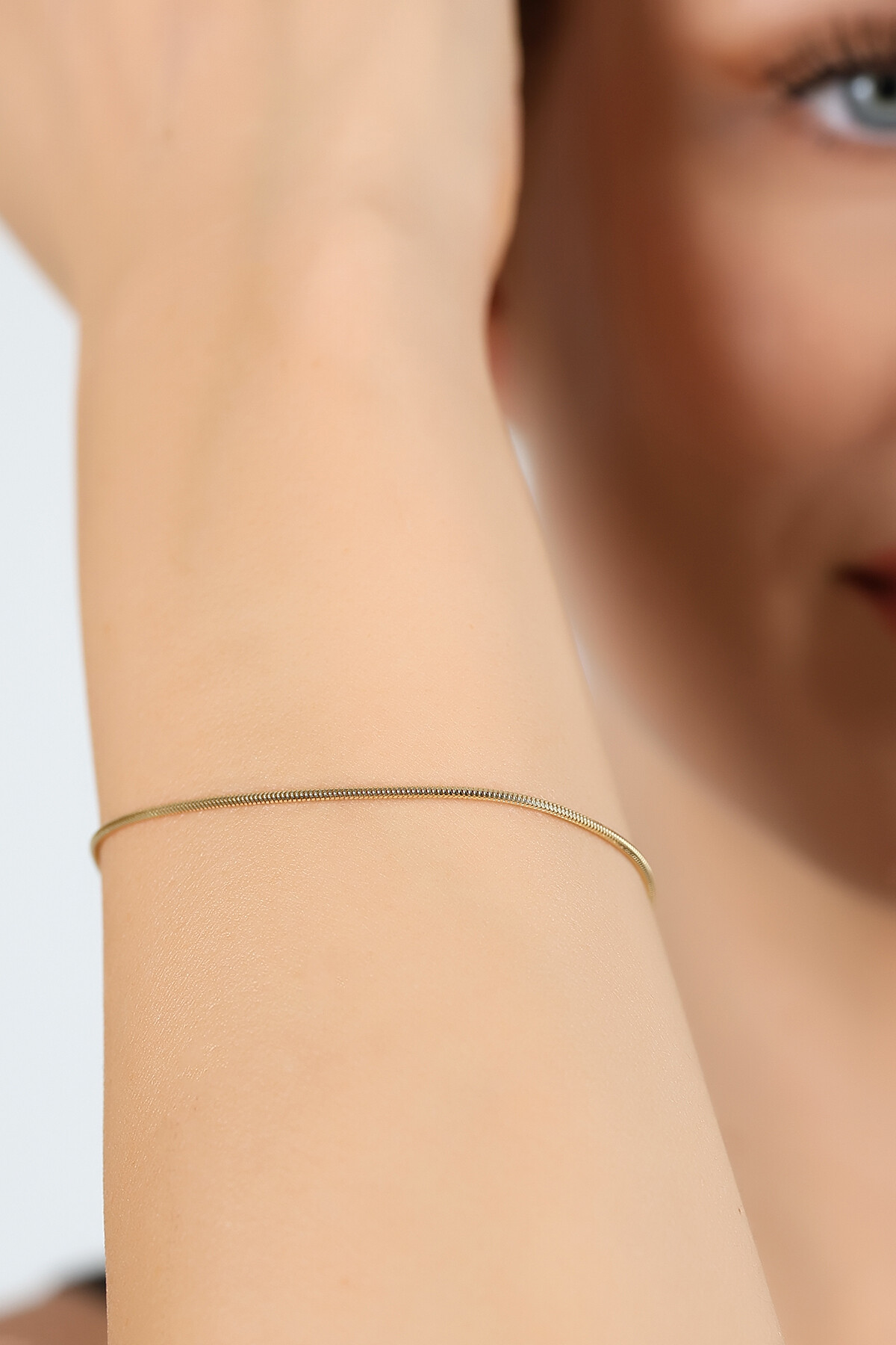 14 Ayar Altın Minimal Balık Sırtı Bileklik