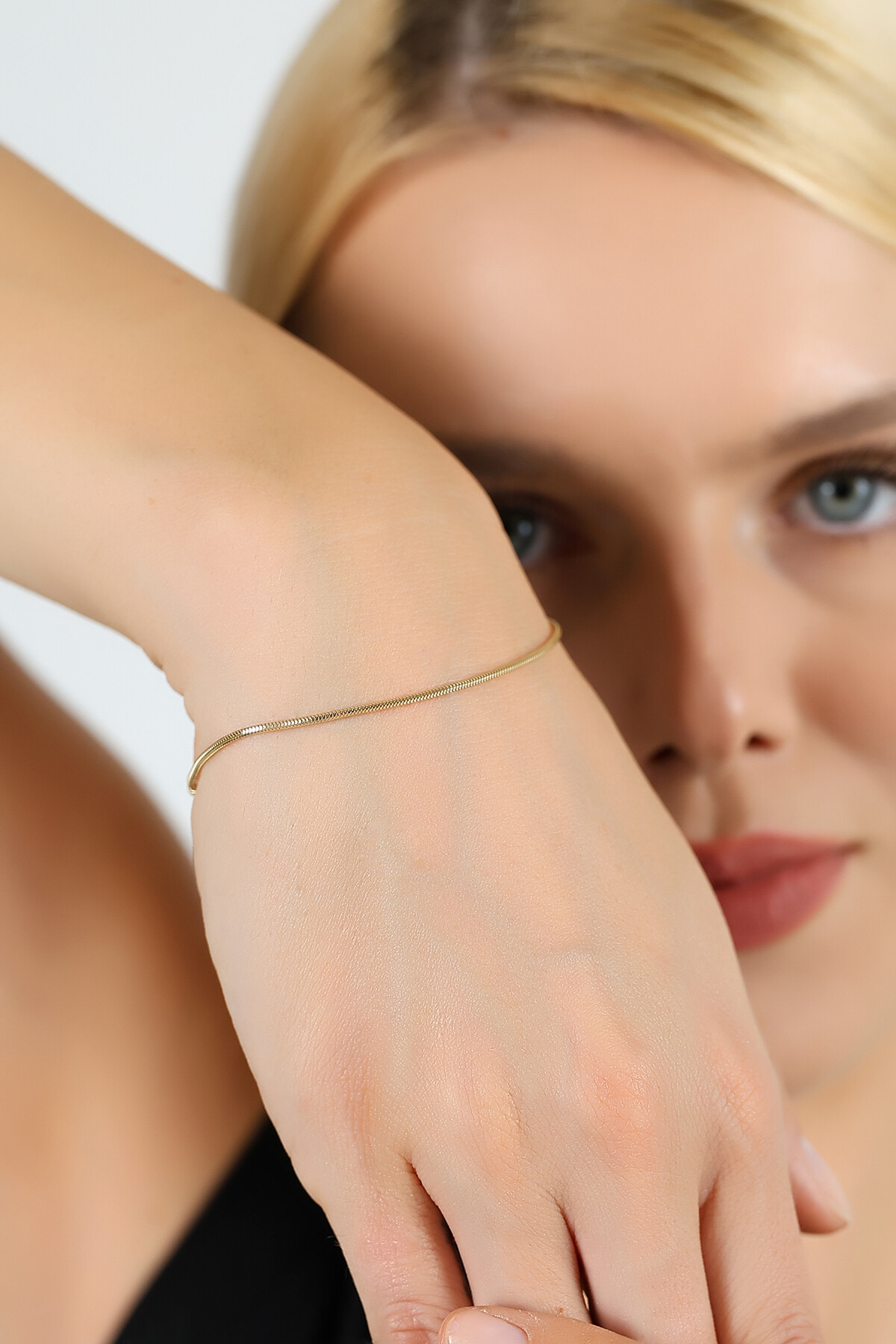 14 Ayar Altın Minimal Balık Sırtı Bileklik