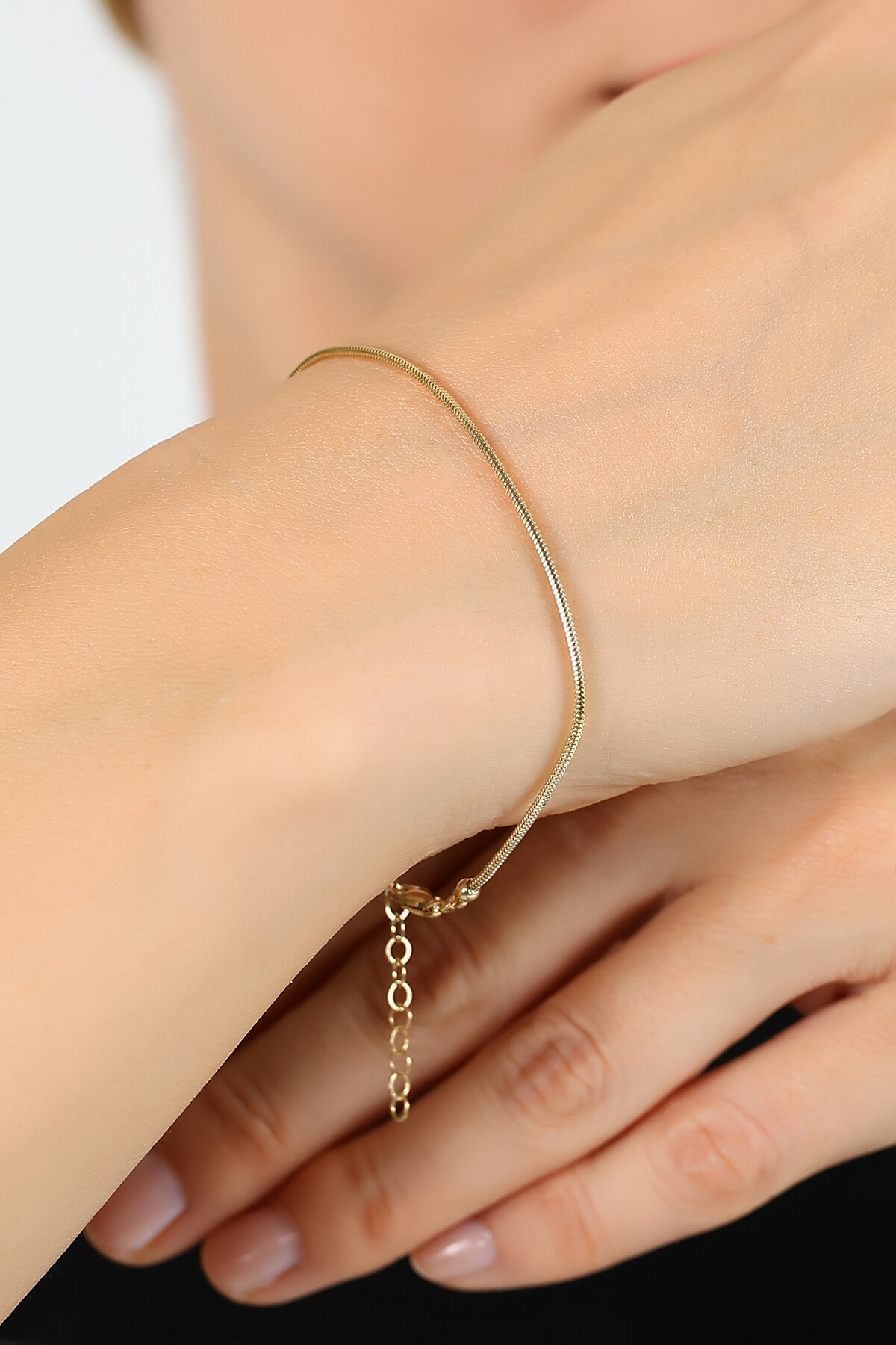 14 Ayar Altın Minimal Balık Sırtı Bileklik
