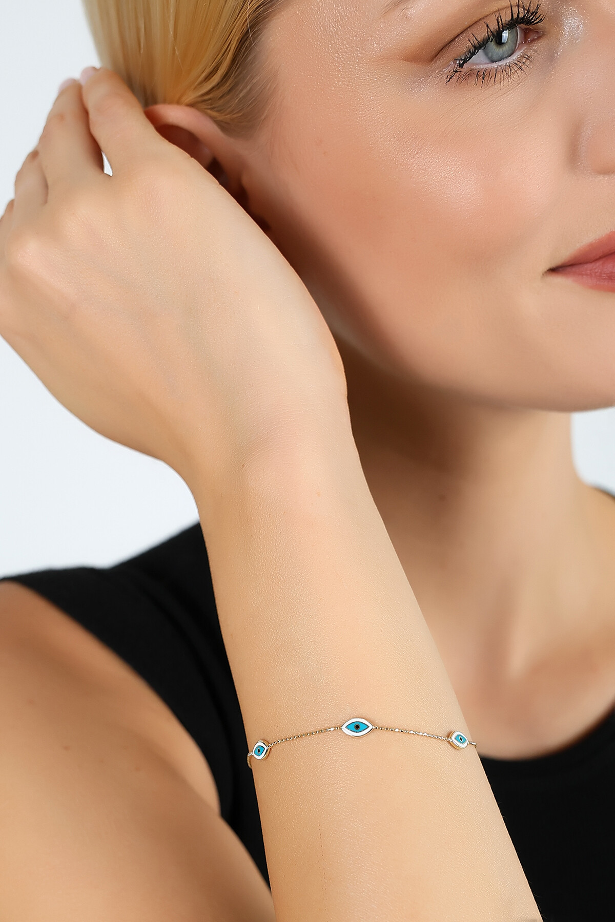 14 Ayar Altın Minimal Göz Bileklik