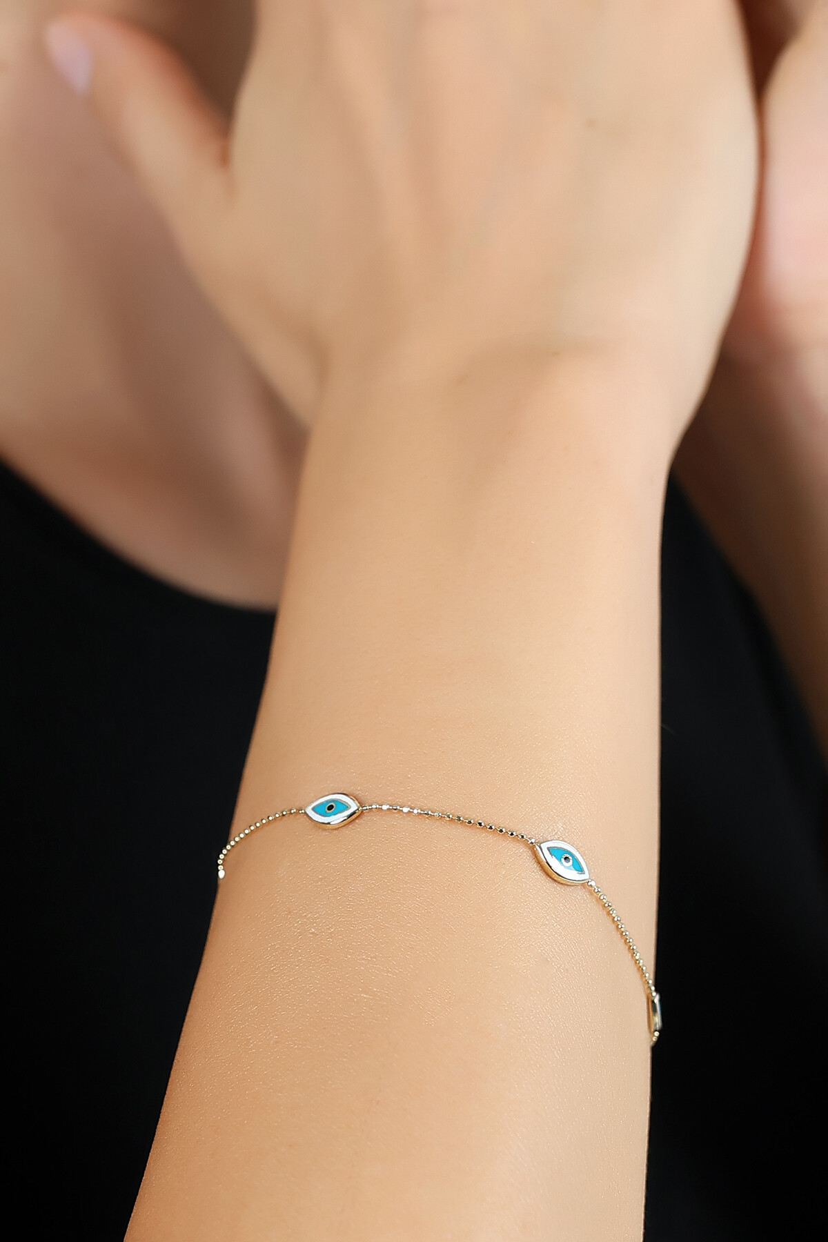 14 Ayar Altın Minimal Göz Bileklik