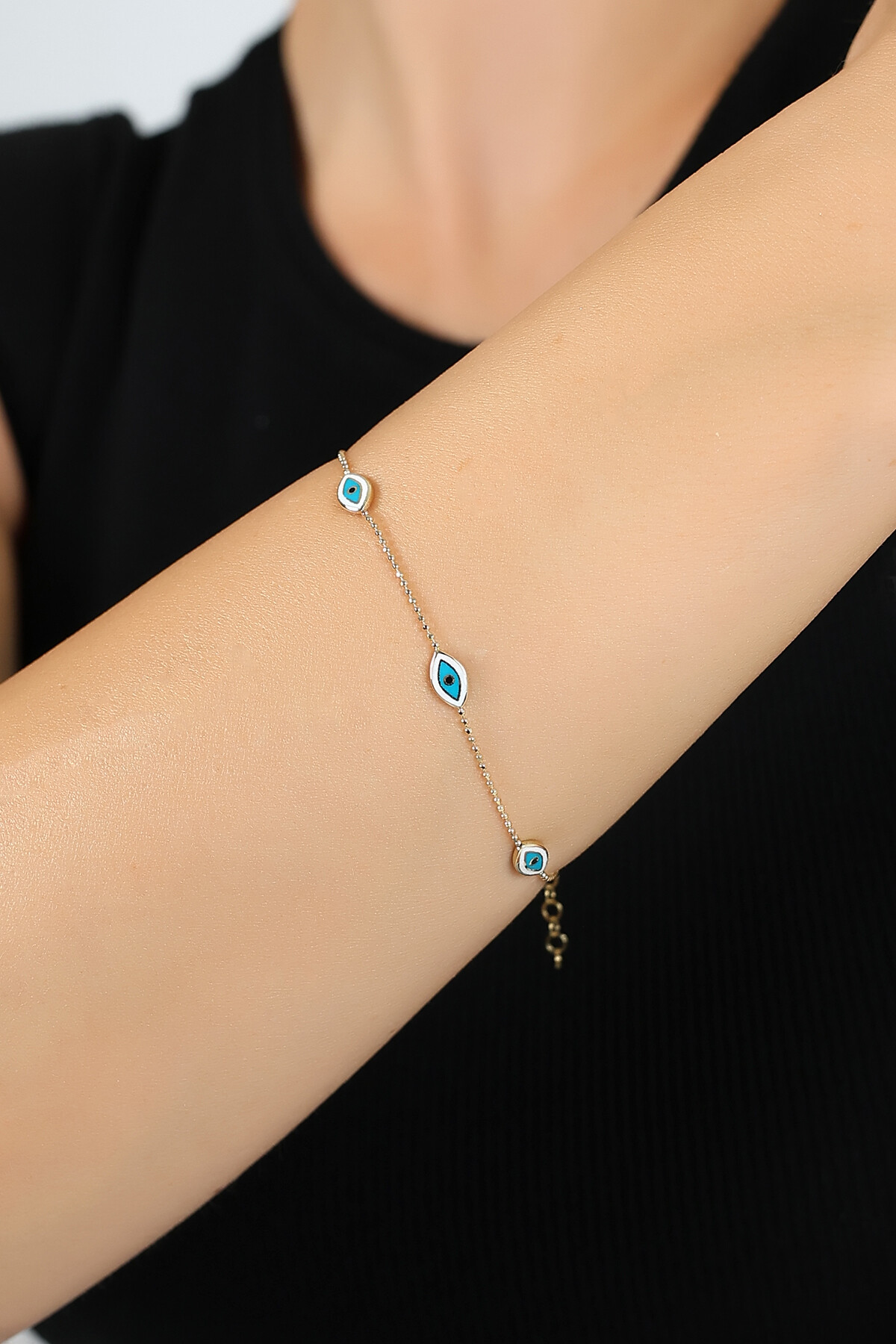 14 Ayar Altın Minimal Göz Bileklik