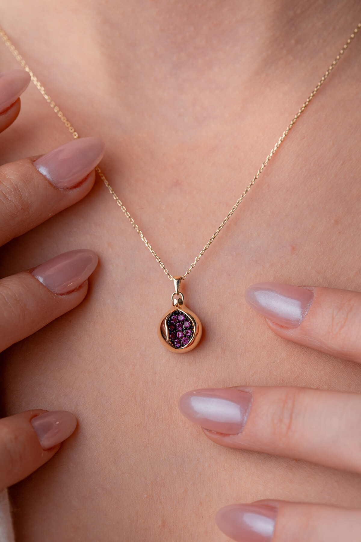 14 Ayar Altın Nar Kolye