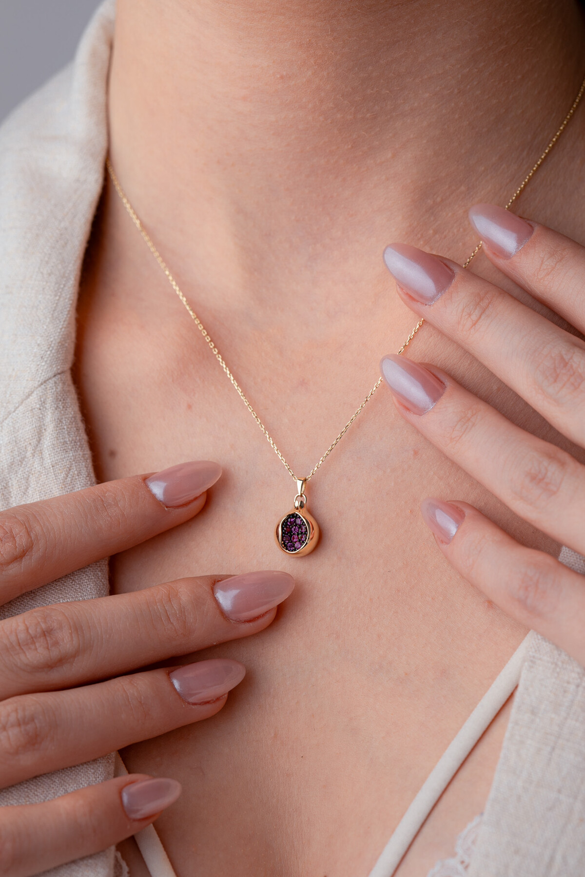 14 Ayar Altın Nar Kolye