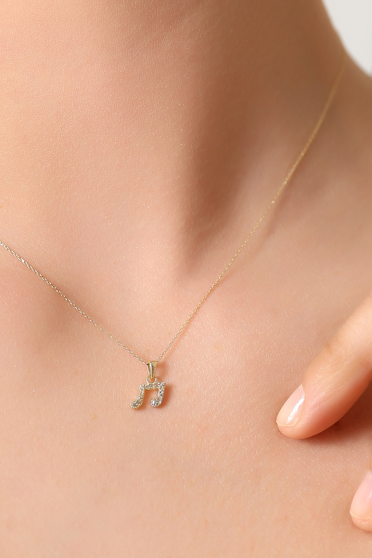 14 Ayar Altın Nota Kolye