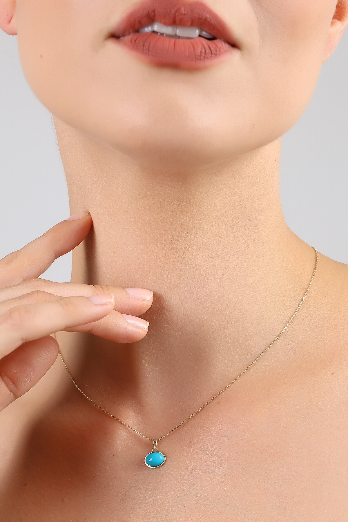 14 Ayar Altın Opal Taşlı Kolye