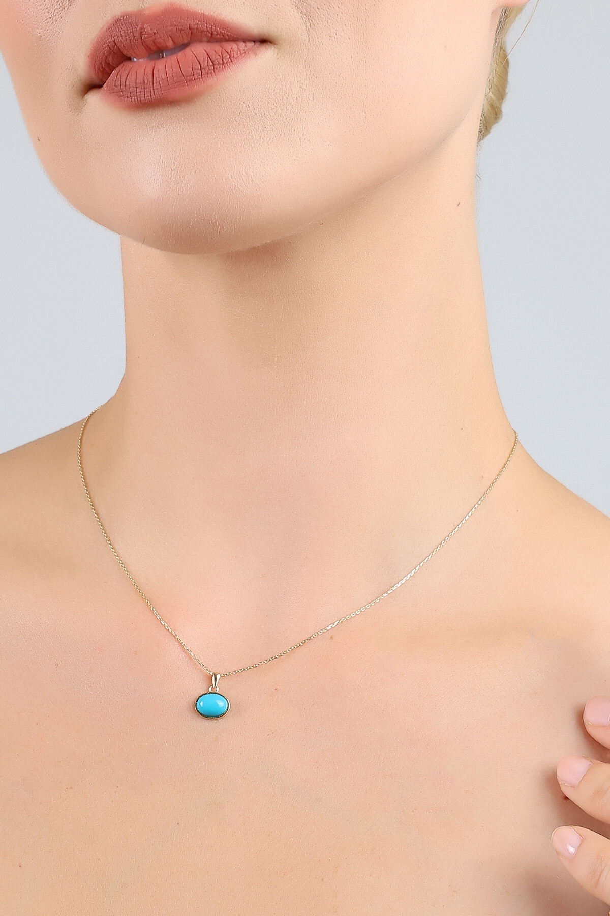 14 Ayar Altın Opal Taşlı Kolye