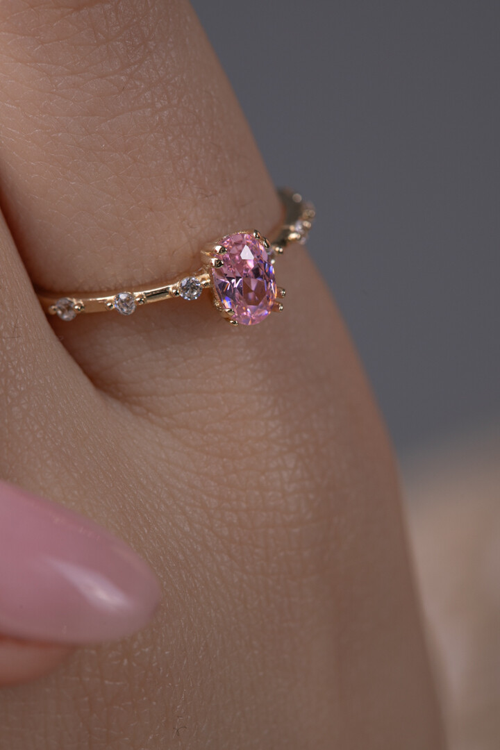 14 Ayar Altın Oval Taş Yüzük