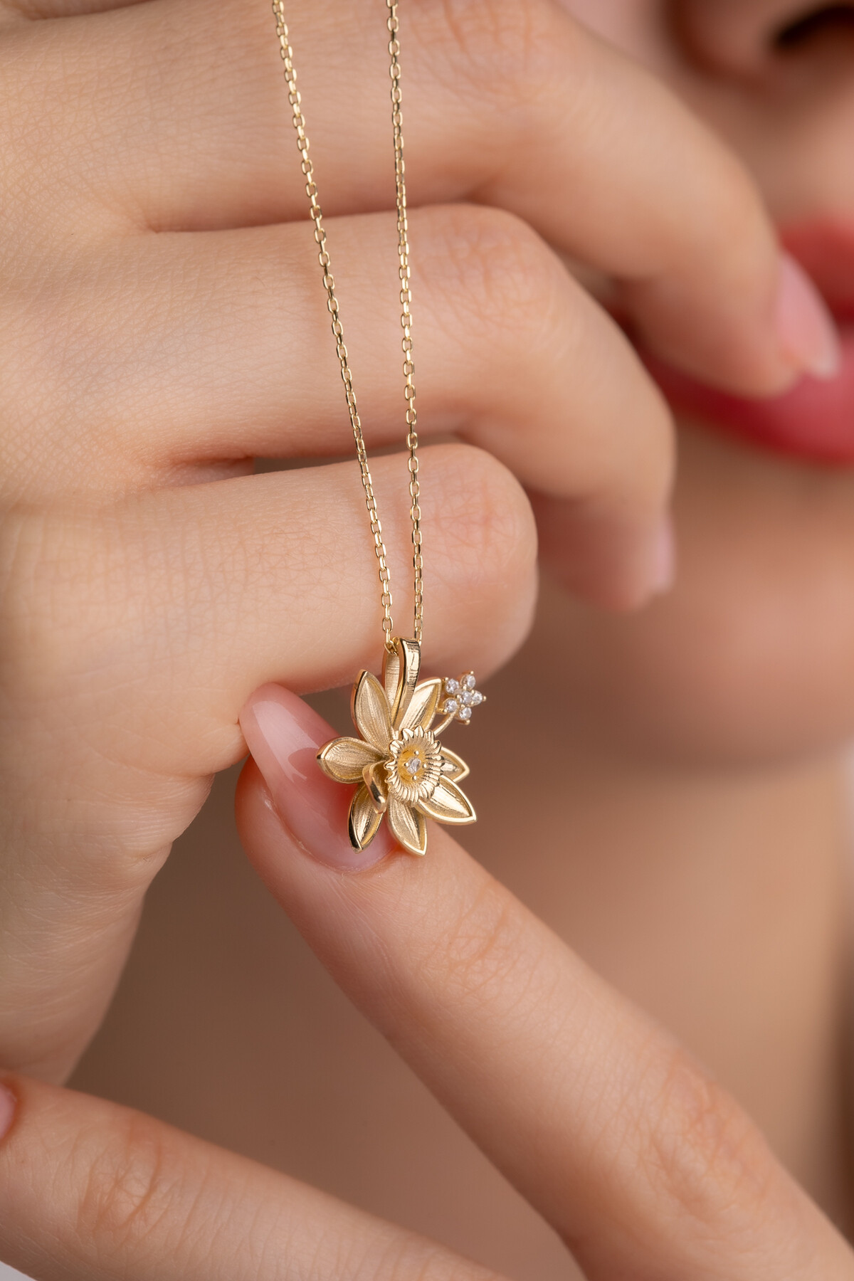 14 Ayar Altın Papatya Kolye