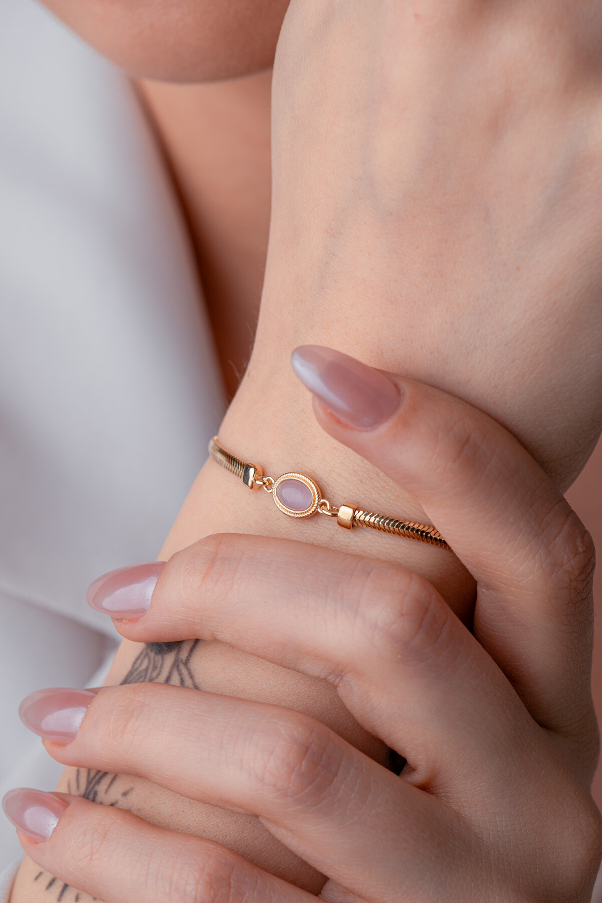 14 Ayar Altın Pembe Taşlı Balıksırtı Bileklik