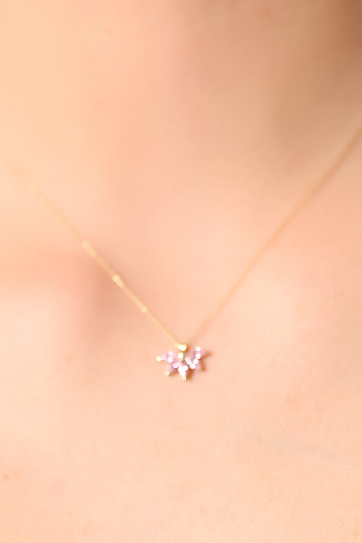 14 Ayar Altın Pembe Taşlı Kolye