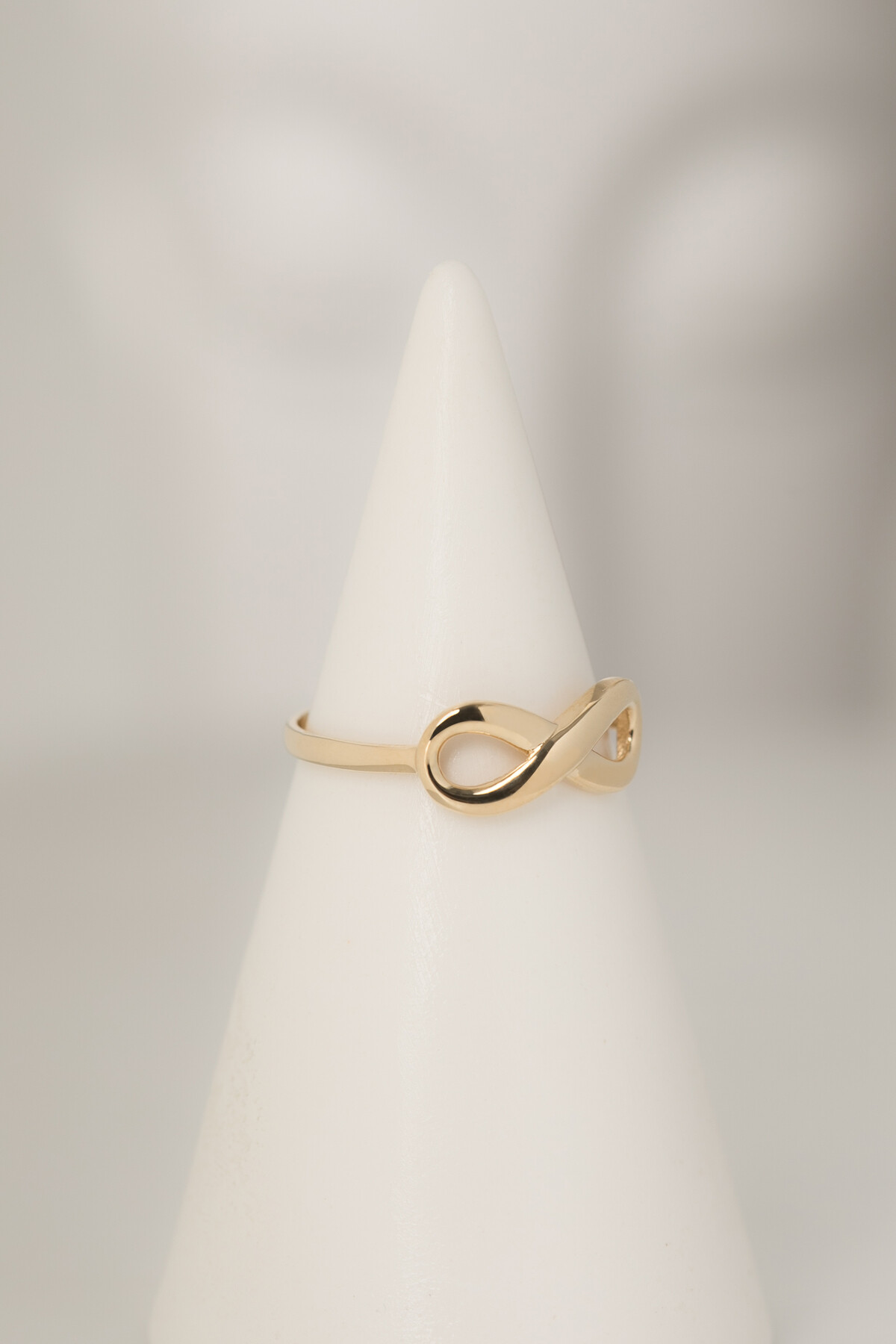 14 Ayar Altın Sade Sonsuzluk Yüzük