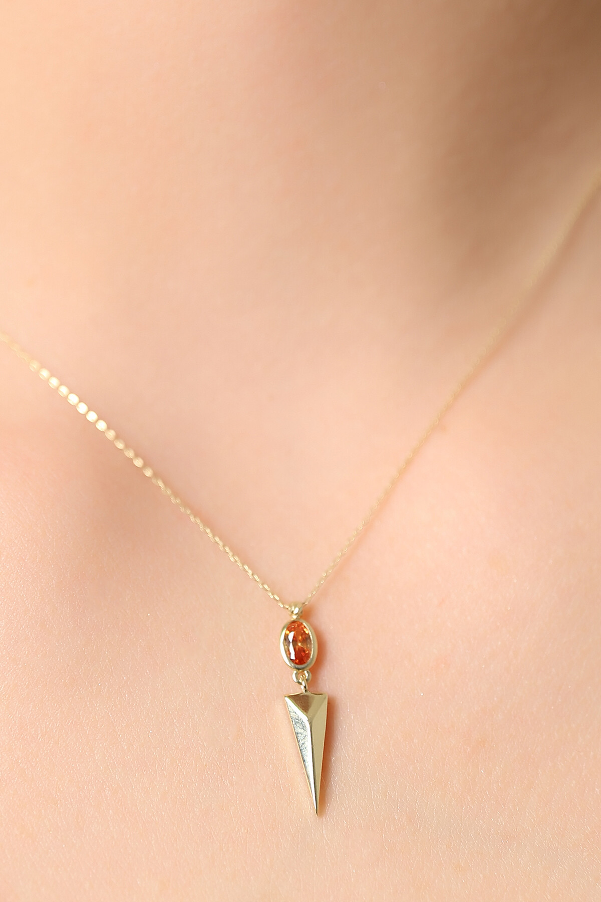 14 Ayar Altın Şampanya Taş Tasarım Kolye