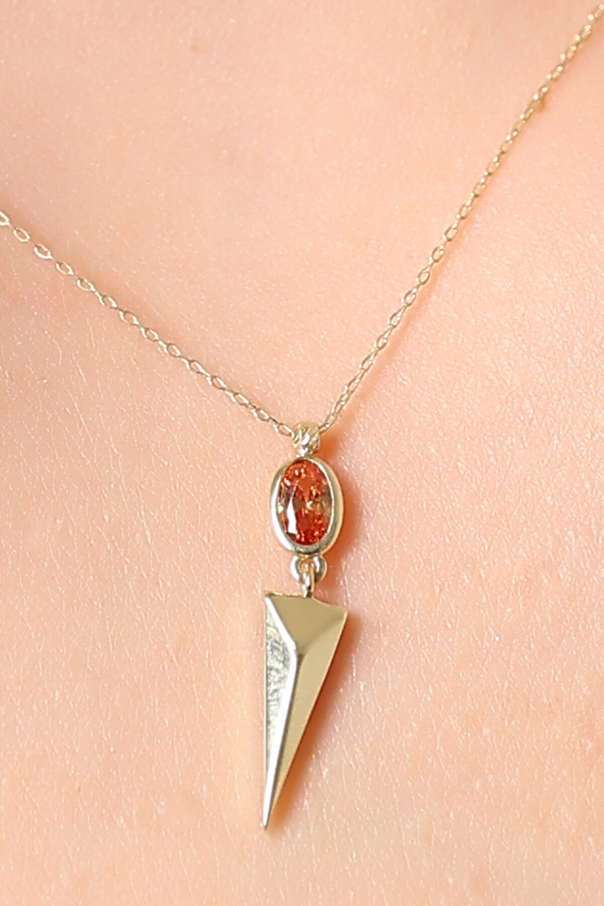 14 Ayar Altın Şampanya Taş Tasarım Kolye