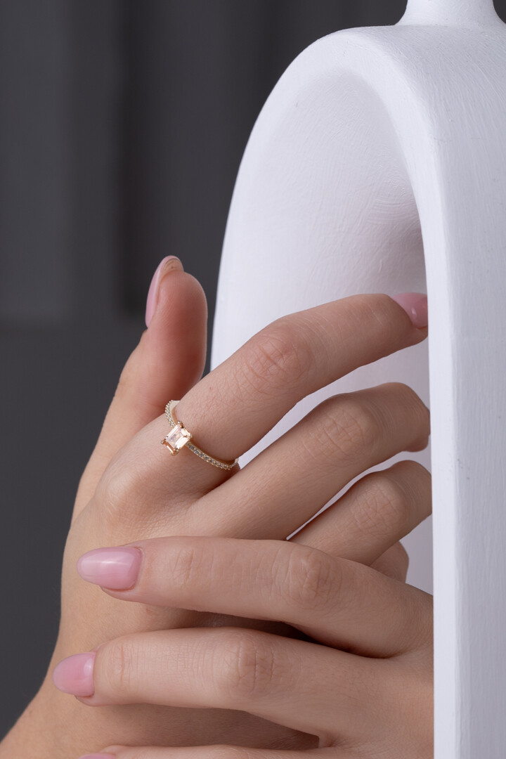 14 Ayar Altın Sarı Taşlı Baget Yüzük