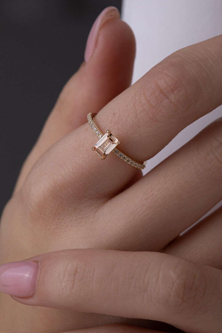 14 Ayar Altın Sarı Taşlı Baget Yüzük