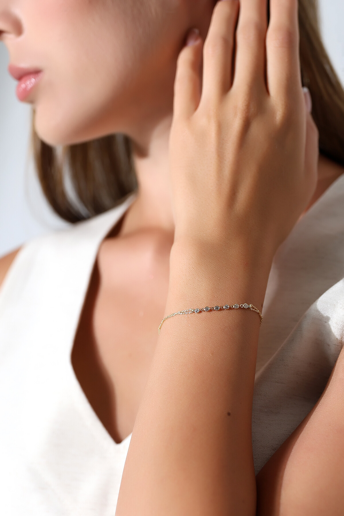 14 Ayar Altın Sıralı Taş Bileklik