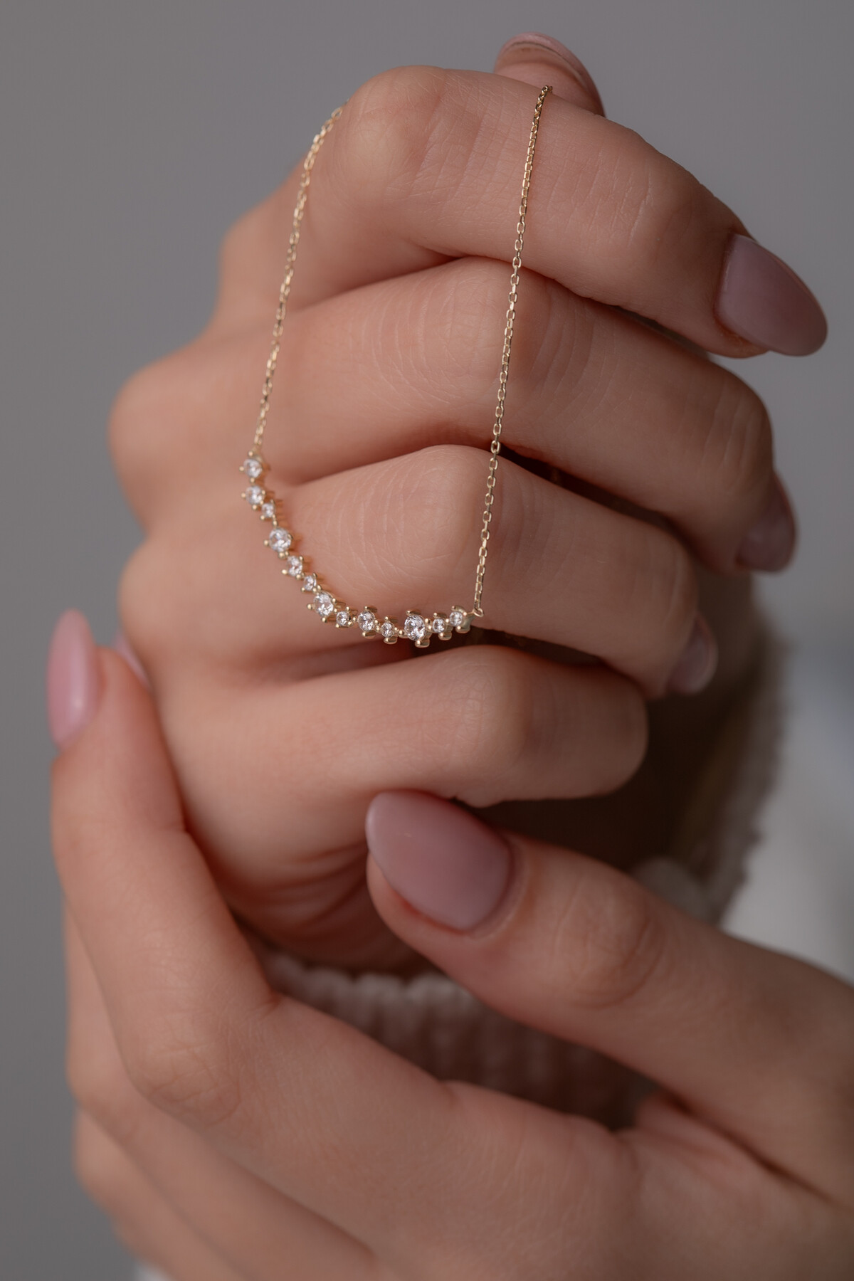 14 Ayar Altın Sıralı Taş Kolye