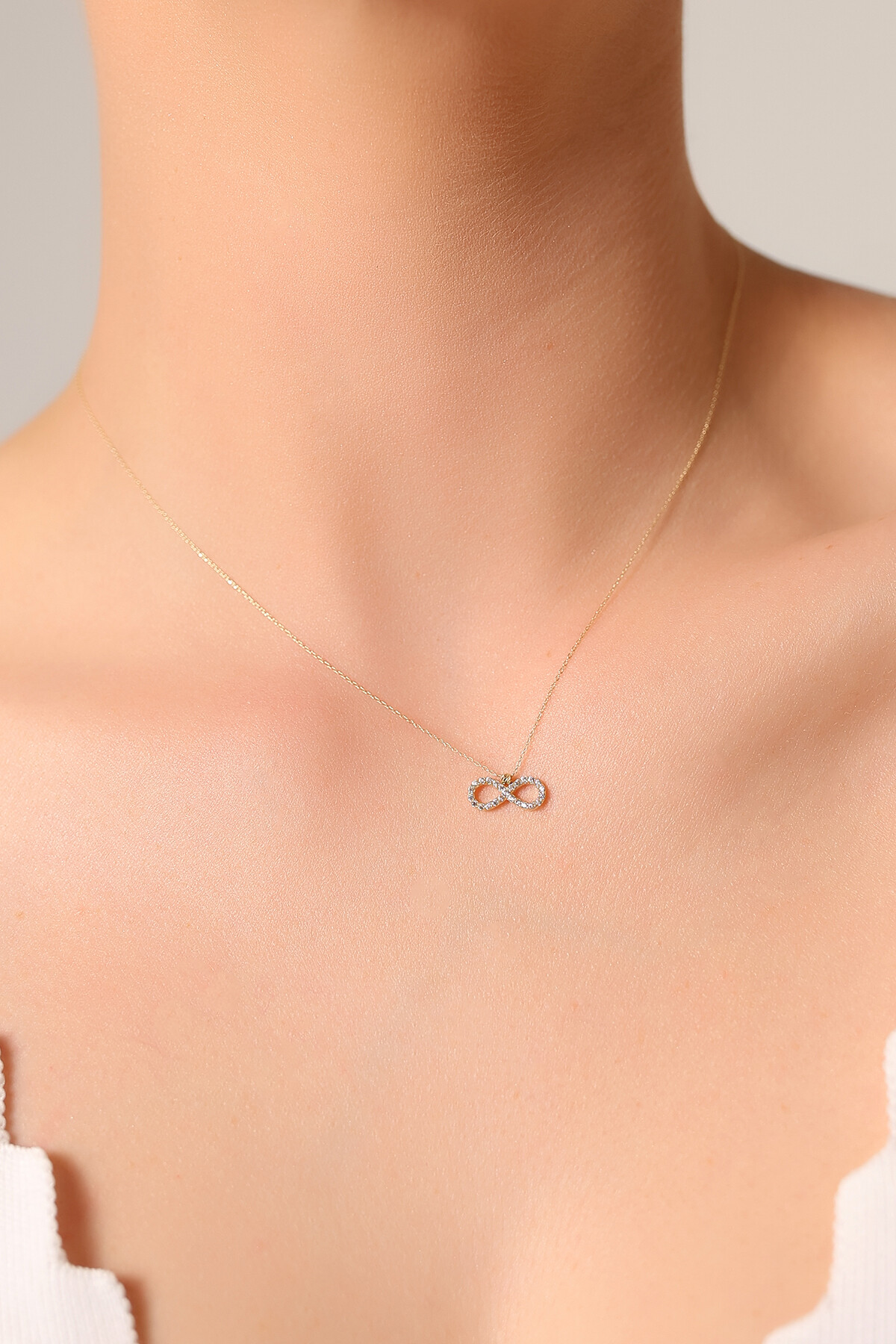 14 Ayar Altın Sonsuzluk Kolye