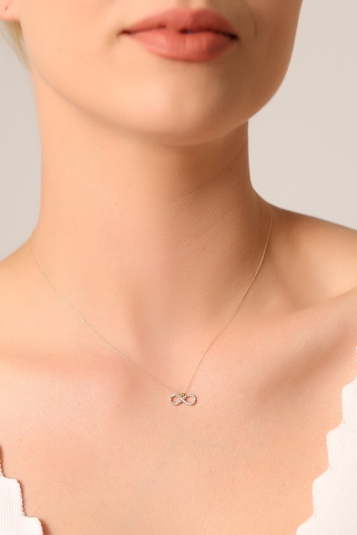 14 Ayar Altın Sonsuzluk Kolye