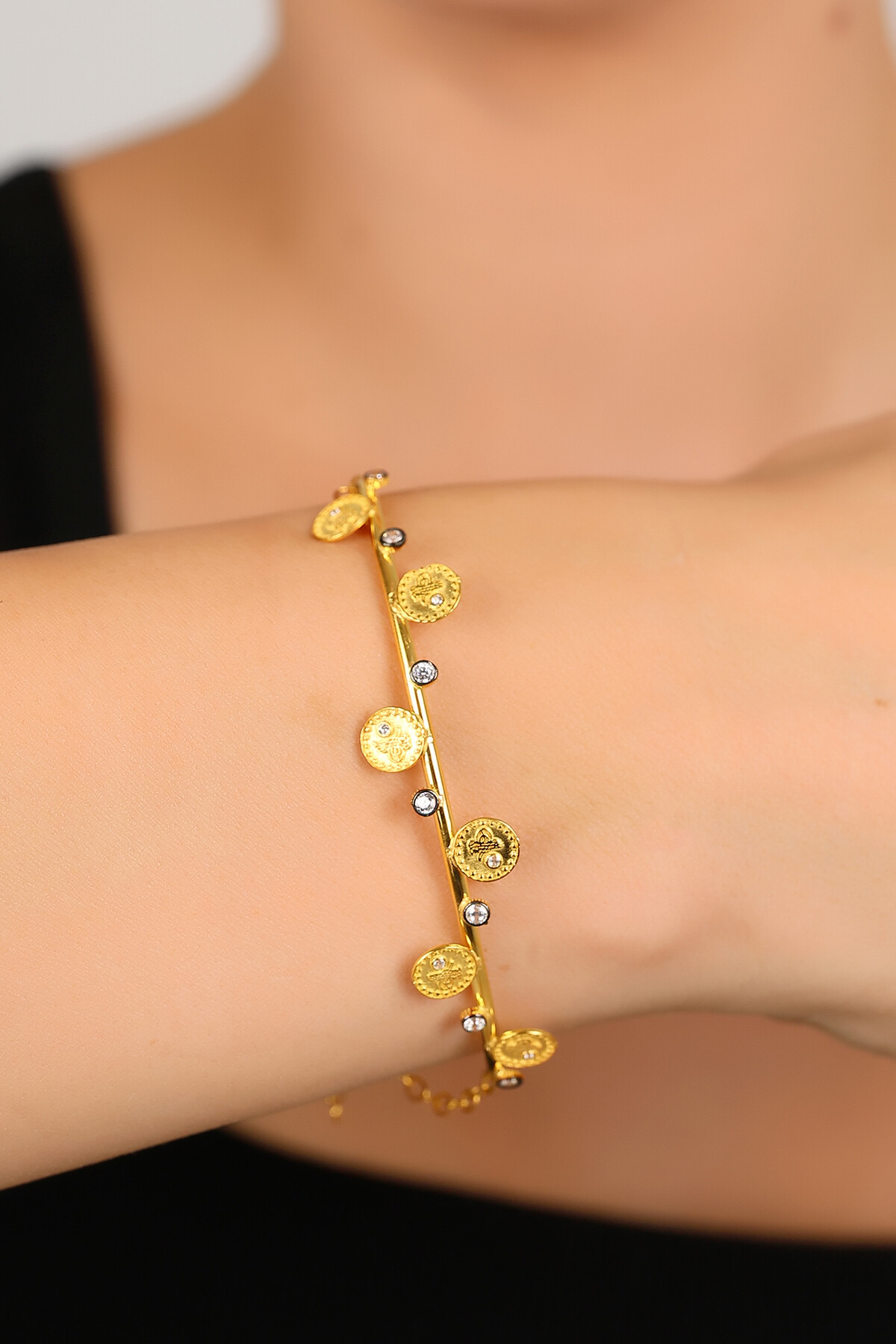 14 Ayar Altın Taş Detaylı Tuğra Bileklik