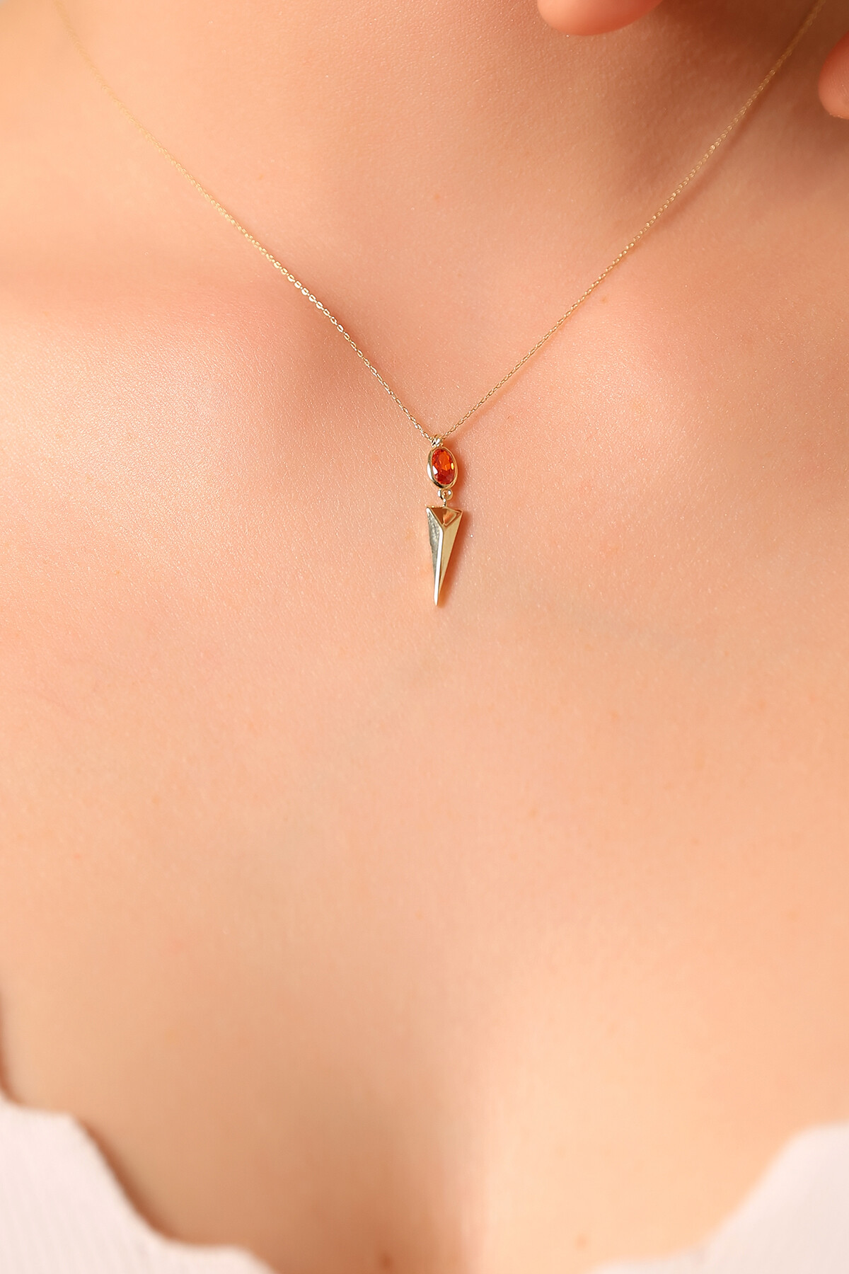 14 Ayar Altın Tasarım Kolye