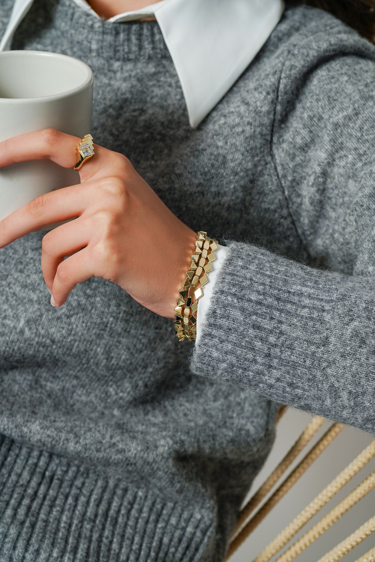 14 Ayar Altın Tasarım Taşlı Yüzük