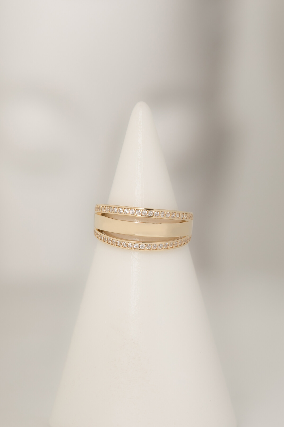 14 Ayar Altın Taşlı Alyans Yüzük