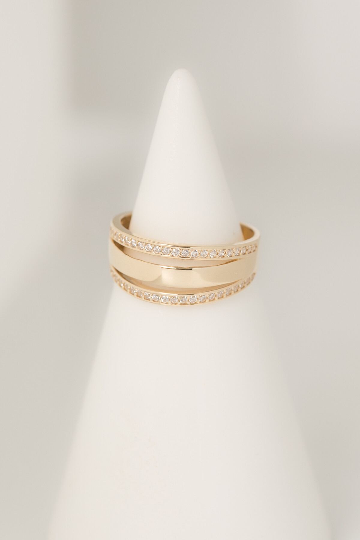 14 Ayar Altın Taşlı Alyans Yüzük