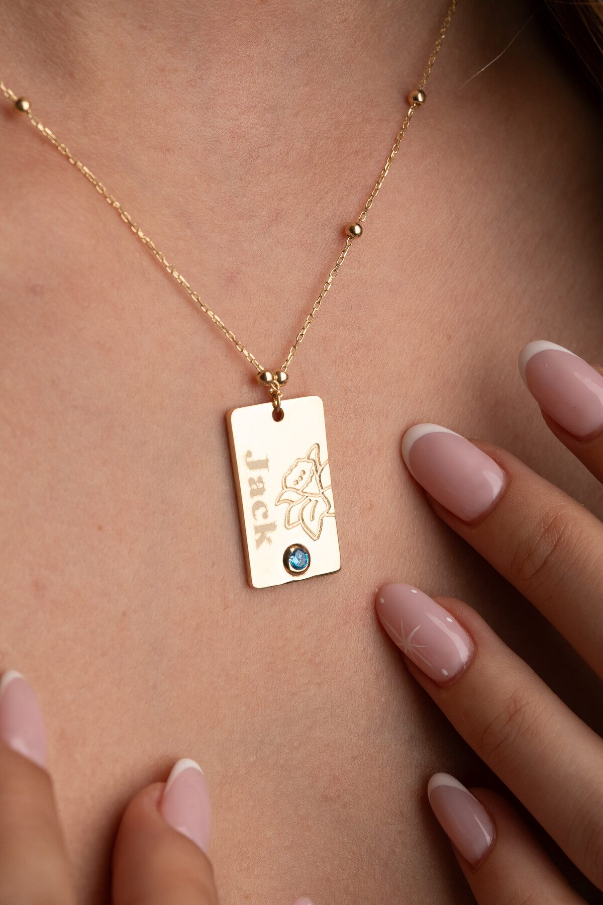 14 Ayar Altın Taşlı Doğum Çiçeği Kolye