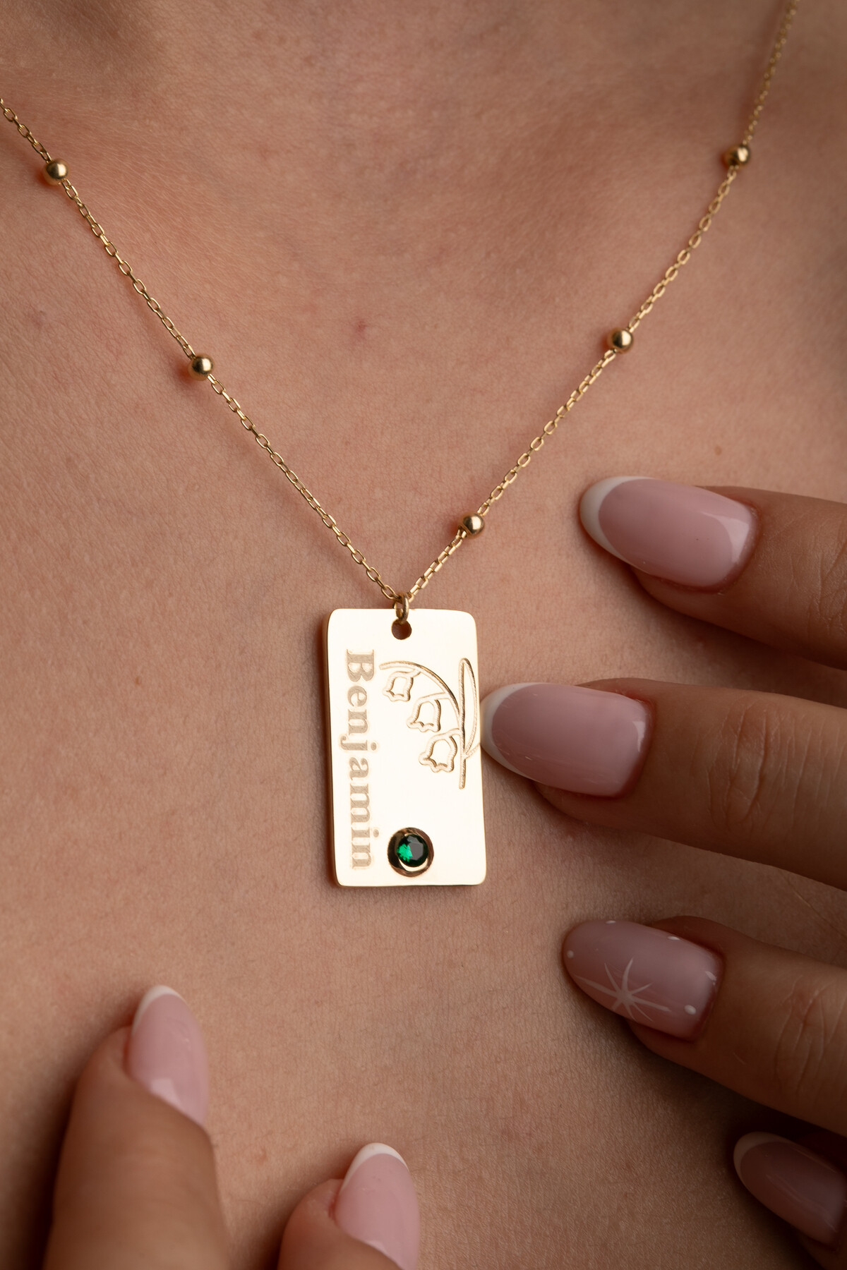 14 Ayar Altın Taşlı Doğum Çiçeği Kolye