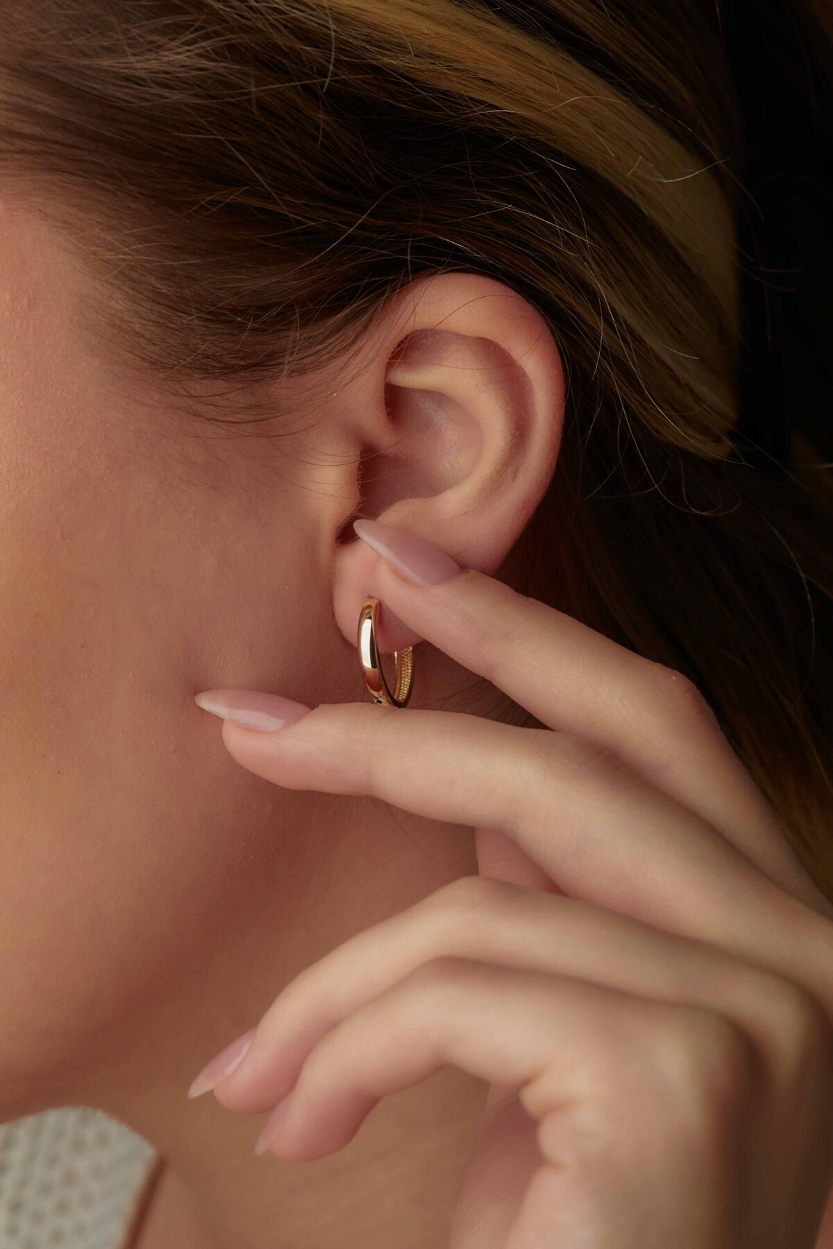 14 Ayar Altın Taşlı Halka Küpe