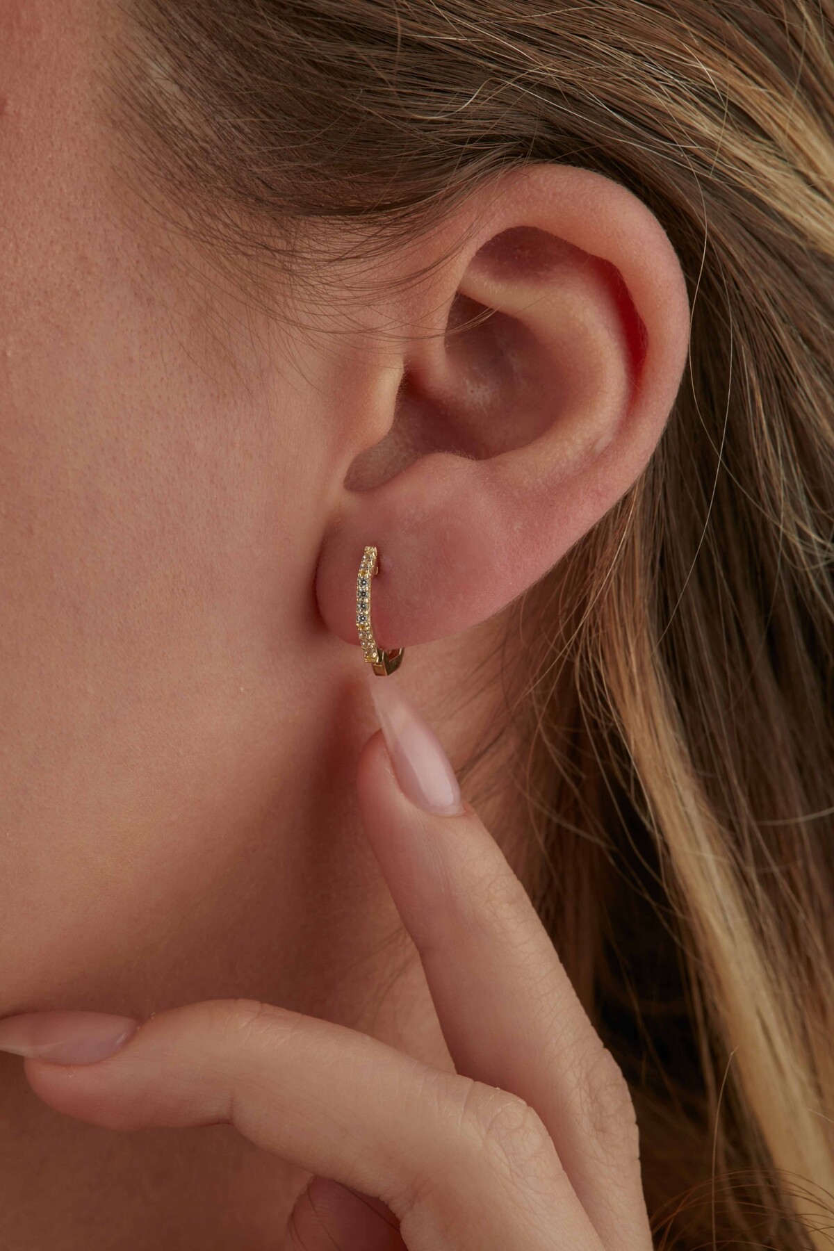 14 Ayar Altın Taşlı Halka Küpe